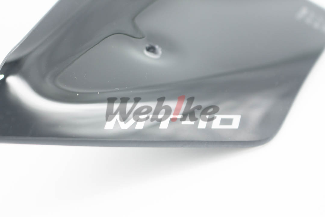 Middle Windshield_材質