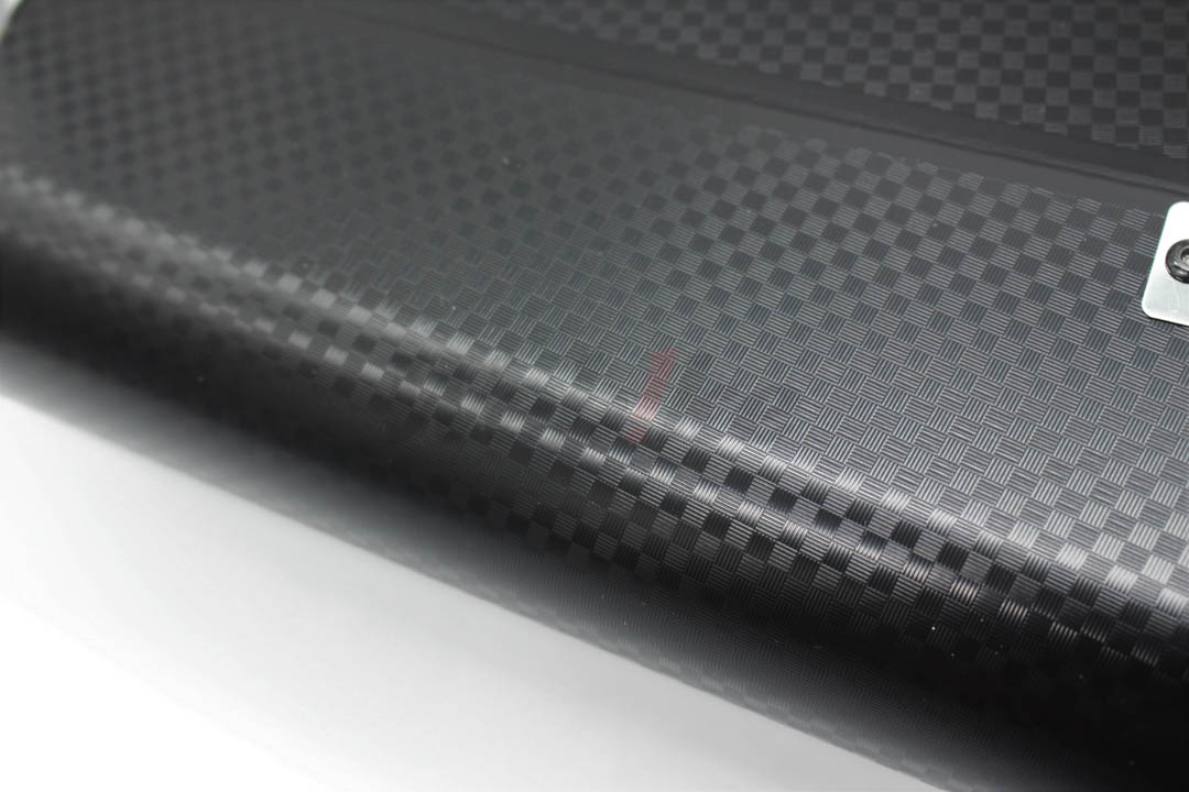 Slip-on R-11Sq R Cyclone EXPORT SPEC _表面