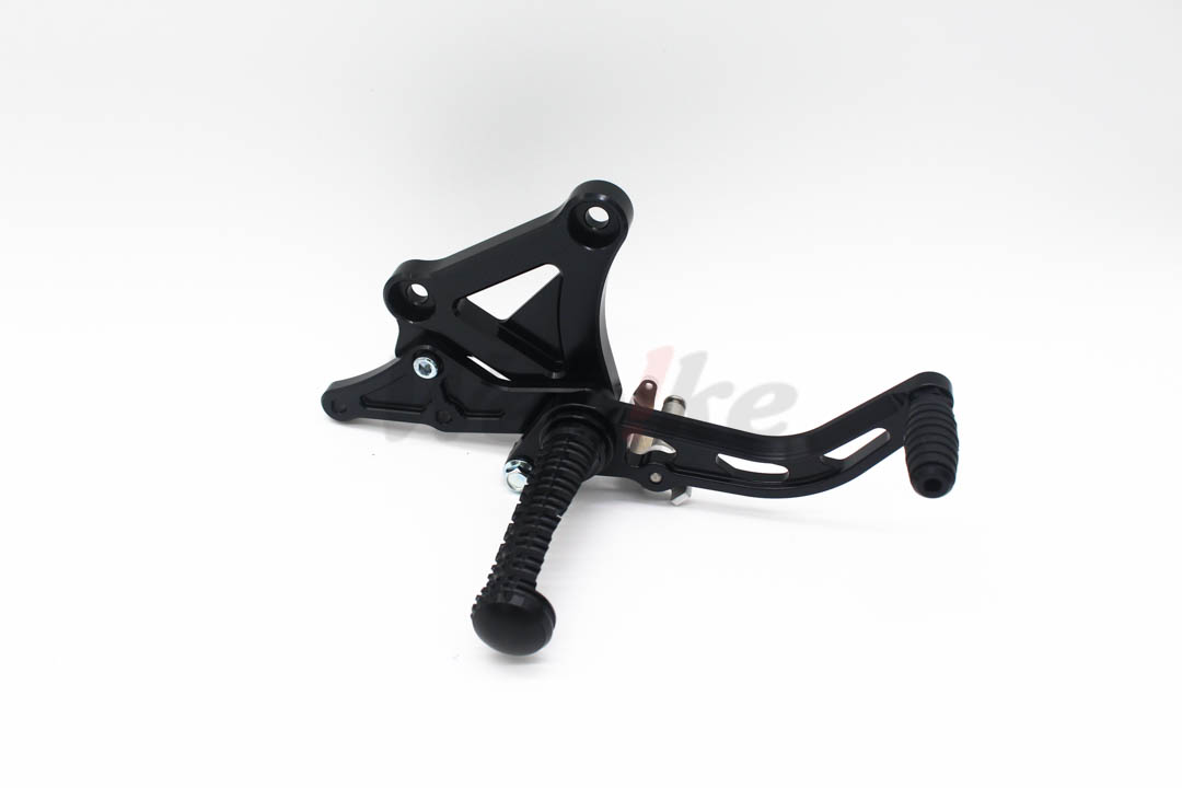 腳踏後移套件_表面