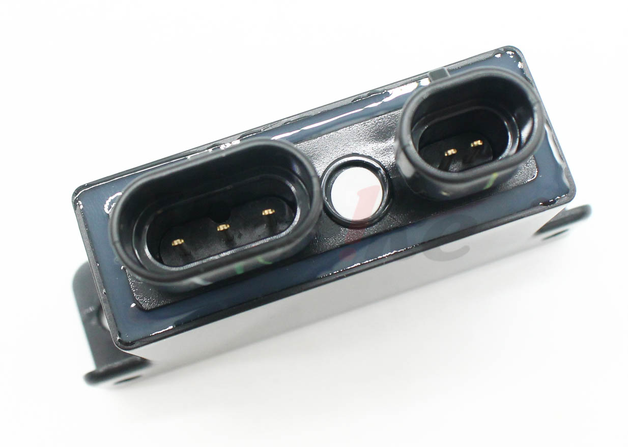 霧燈本體(不含支架、配線與燈框)_配件