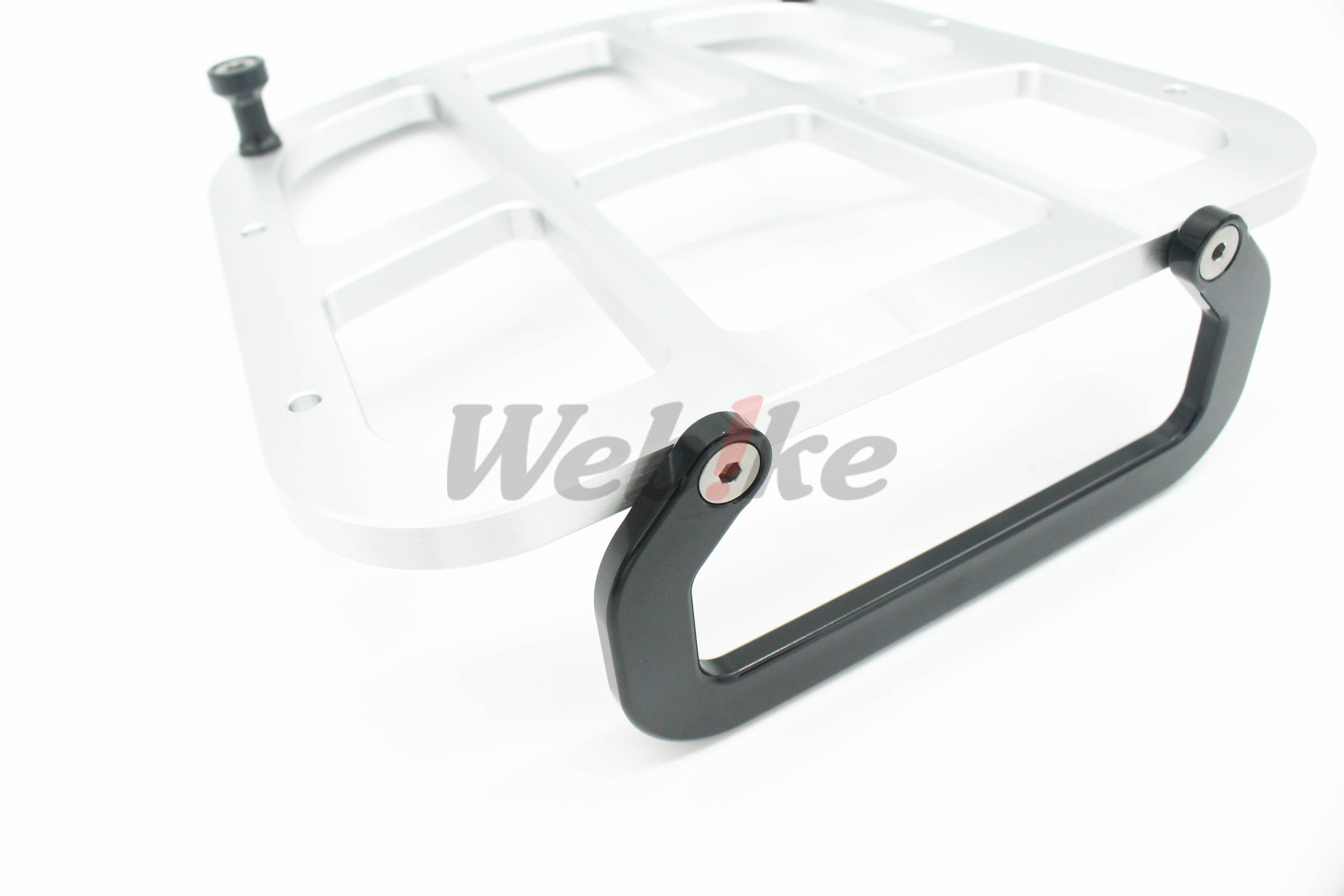 BK 前货架 CT125_特写 BK 前货架 CT125_特写