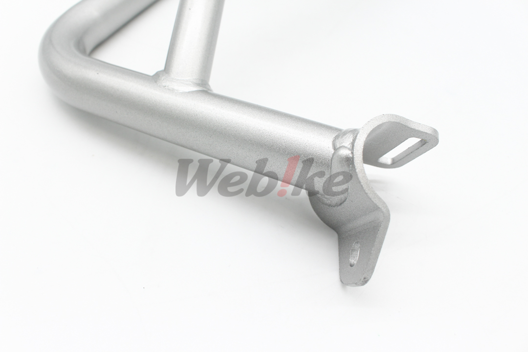 前车身侧边保杆_特写