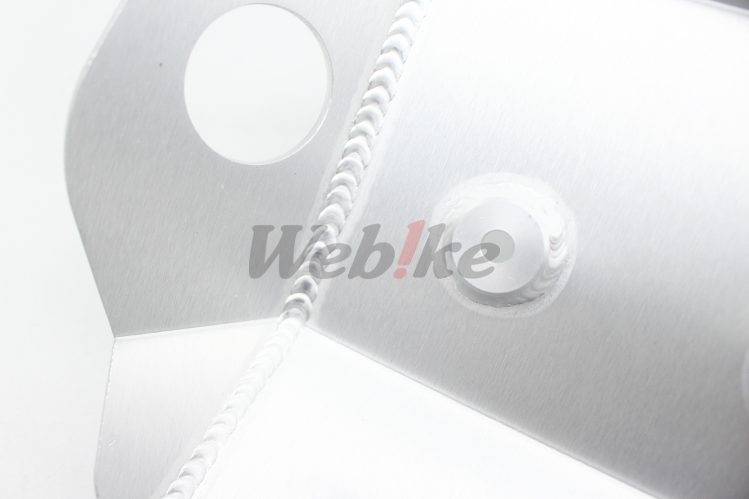 ED 引擎下護板 SEROW 250_特寫