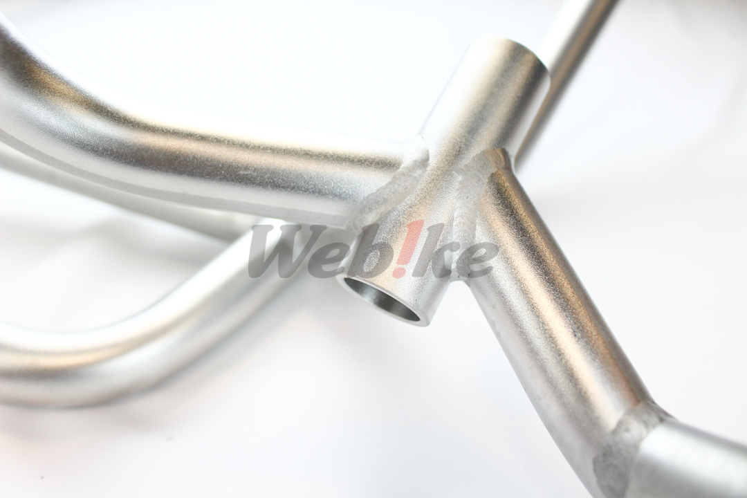 【瑕疵品】防撞保杆 (银色) MT-09 TRACER_颜色