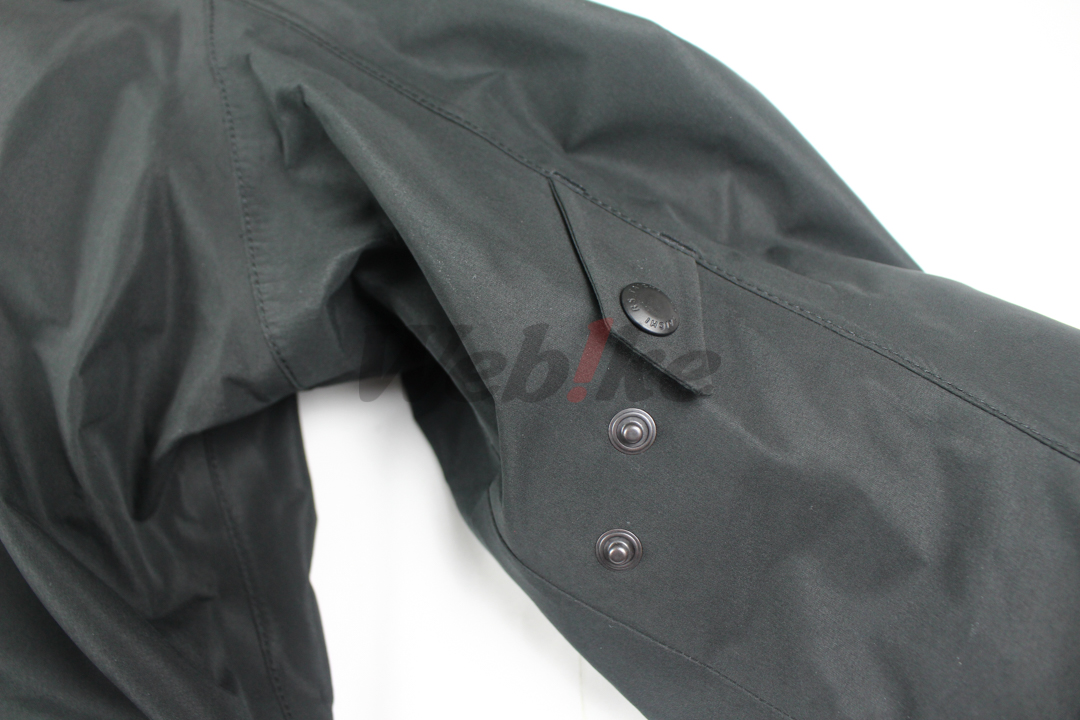 RSJ324 五件式护具 防水透气连帽防摔衣 (黑/红) DRYMASTER_特写