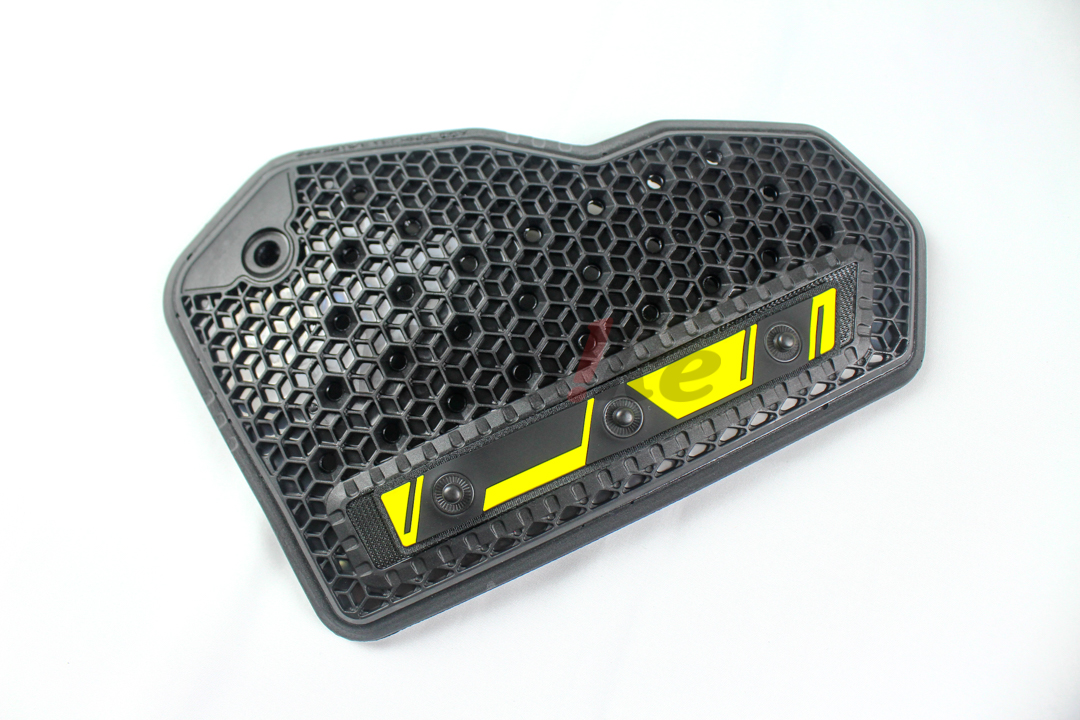 TRV 079 LINKS Separate Chest Protector_顏色