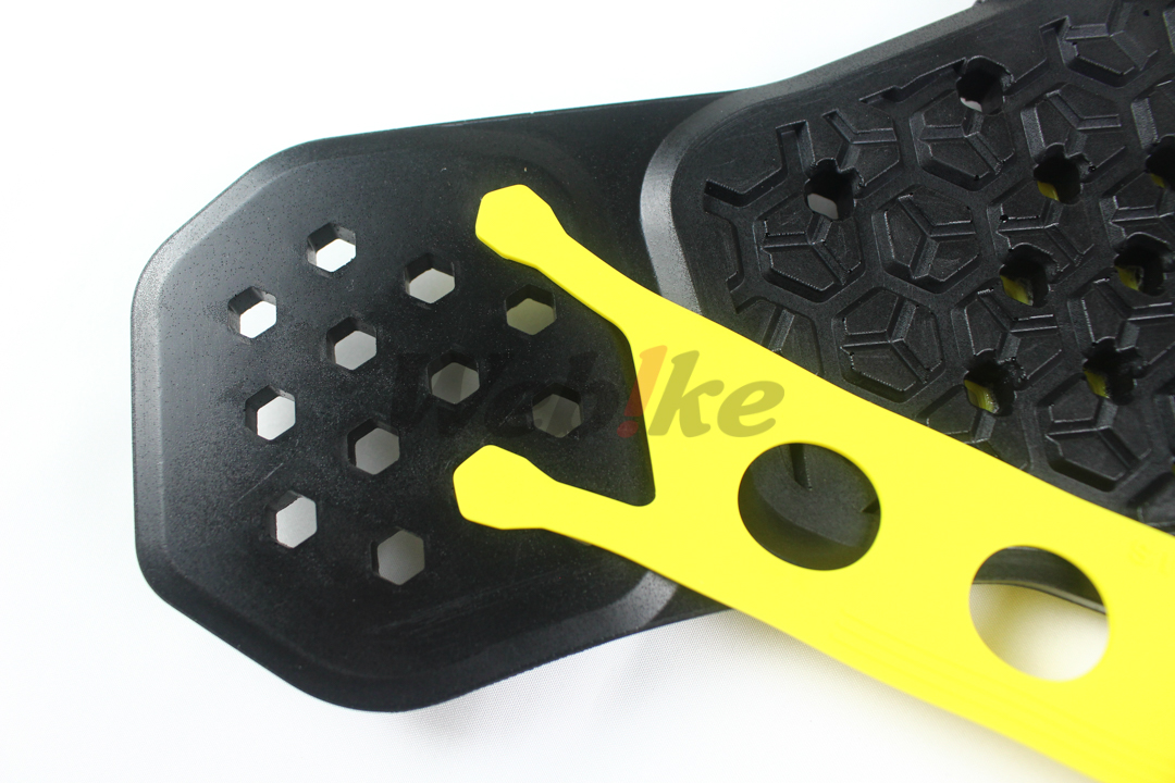 NXV018 CE LV.2 一片式护胸_特写