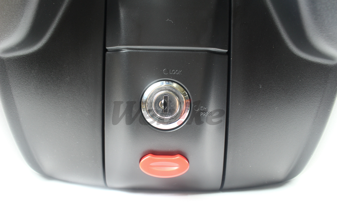 後貨架＋後行李箱套件_特寫