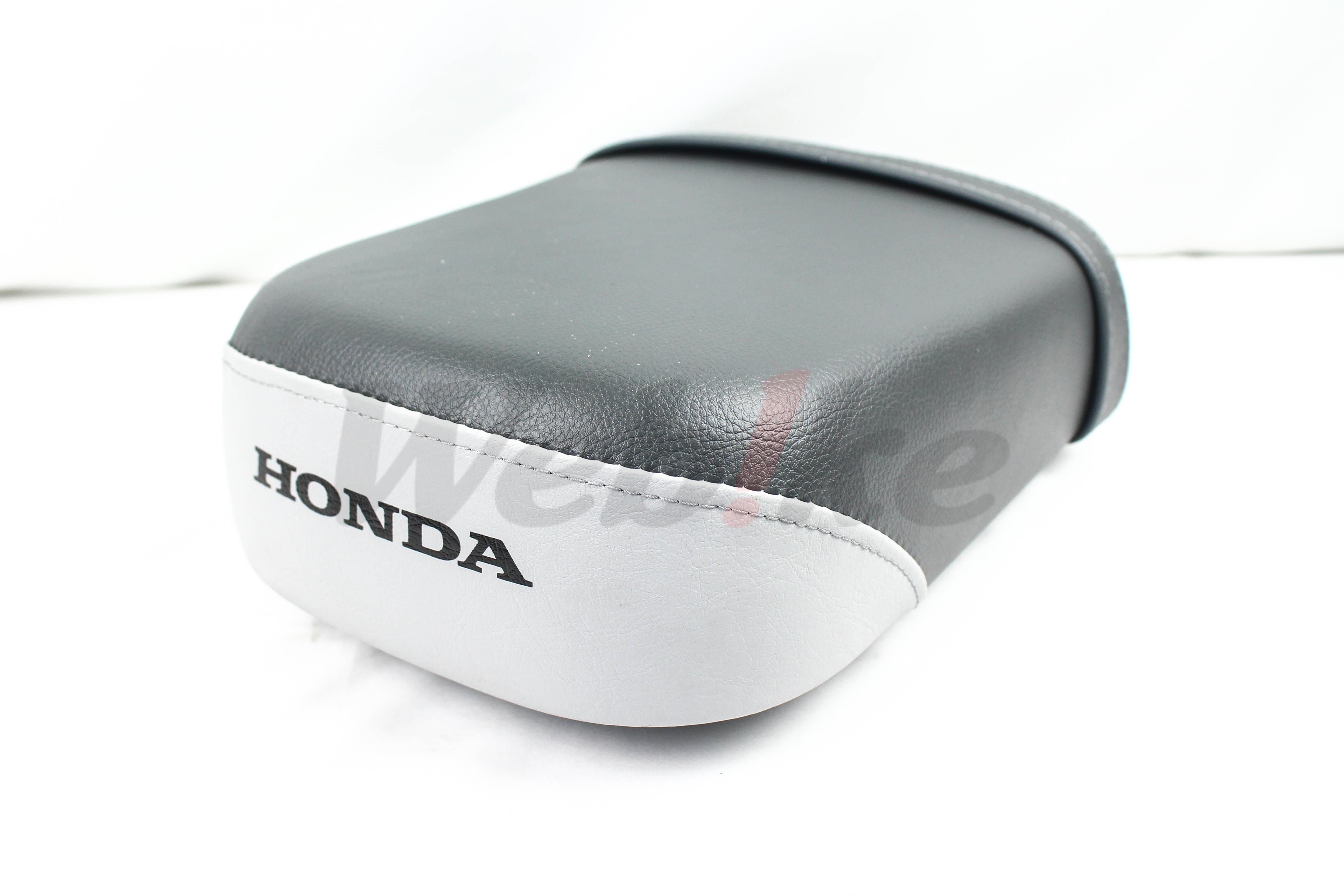 後座墊 SUPER CUB C125 (22-)_特寫