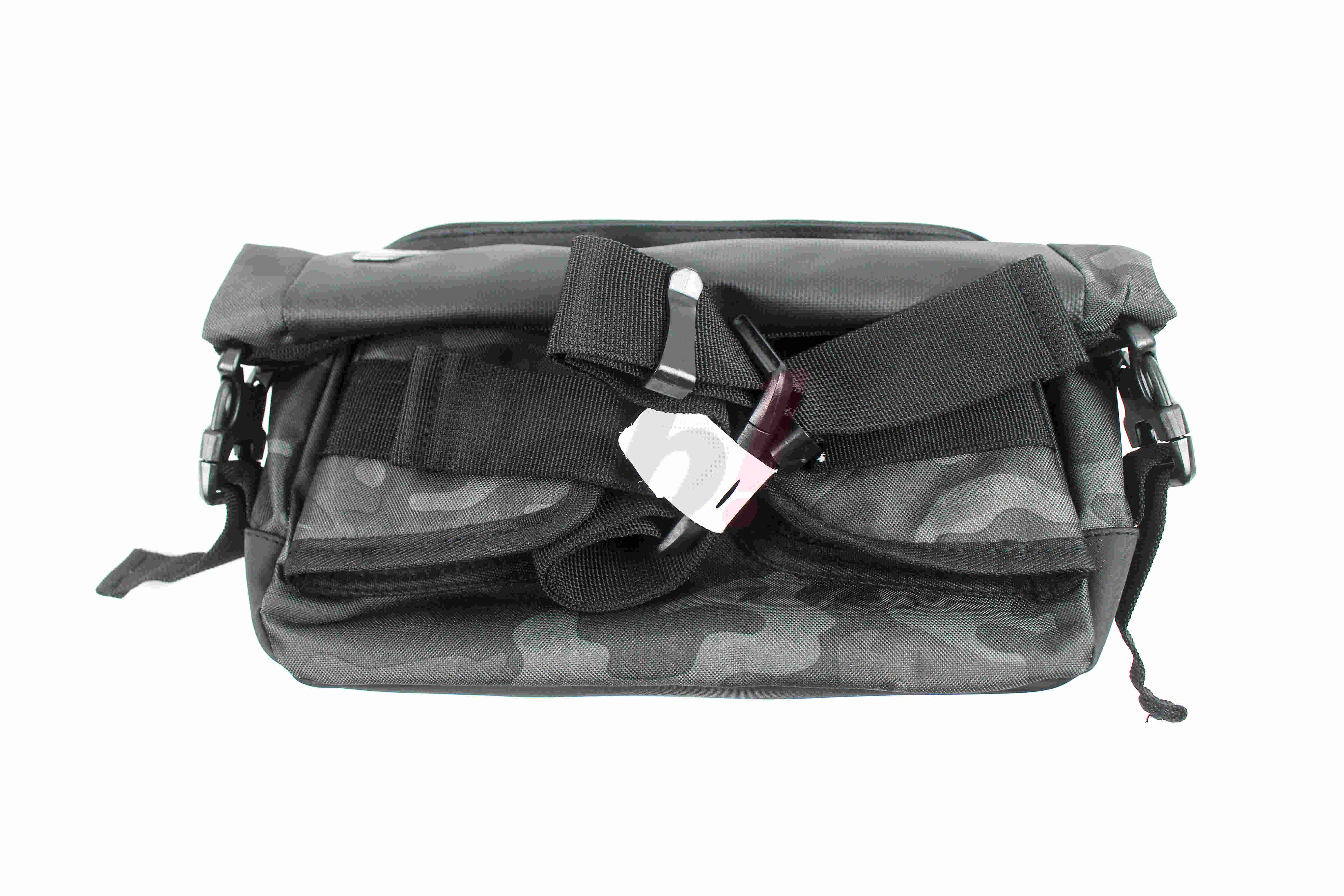 RSB279 防水臀包 5L (黑/白)_特写 RSB279 防水臀包 5L (黑/白)_特写