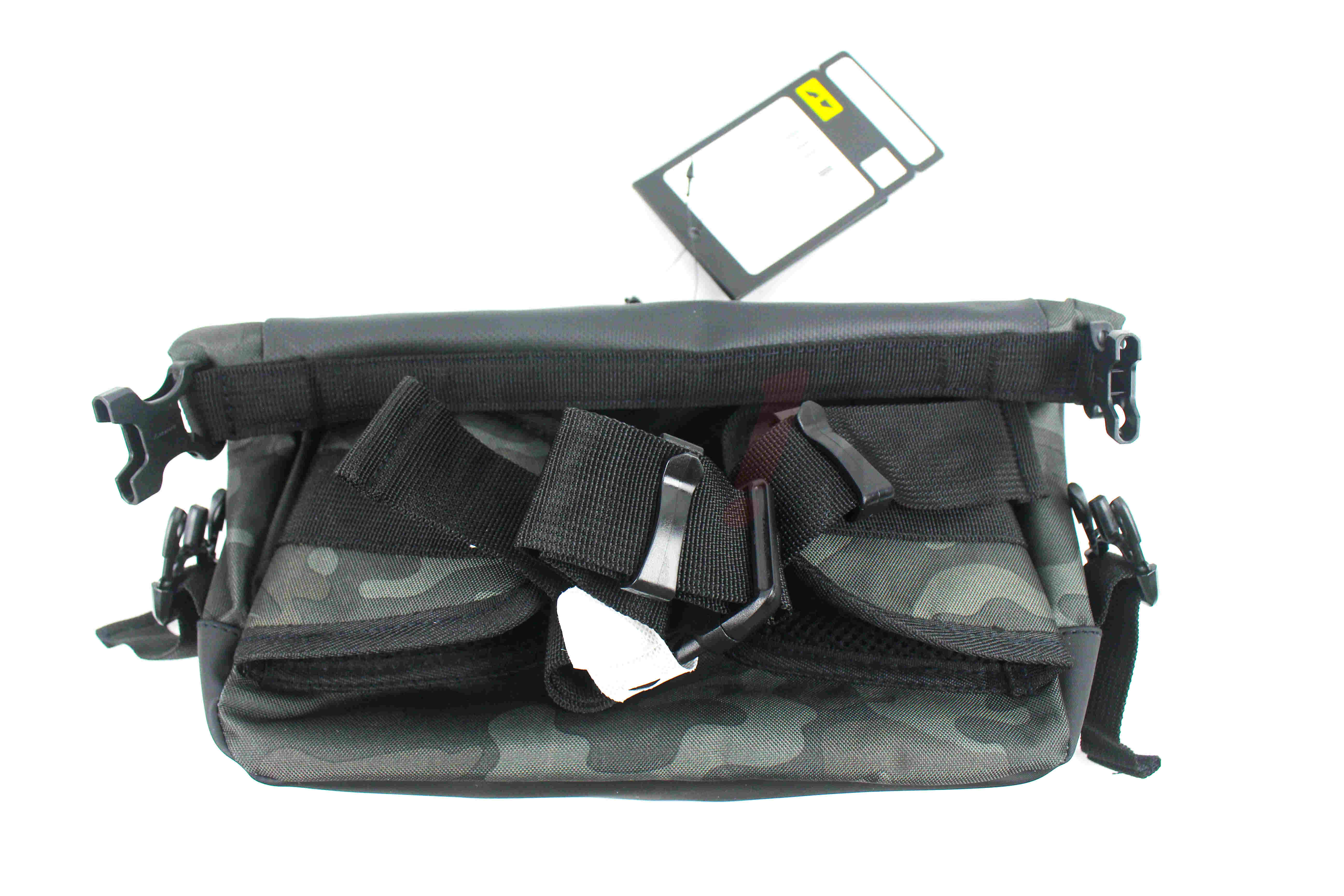 RSB279 防水臀包 5L (黑/白)_特写 RSB279 防水臀包 5L (黑/白)_特写