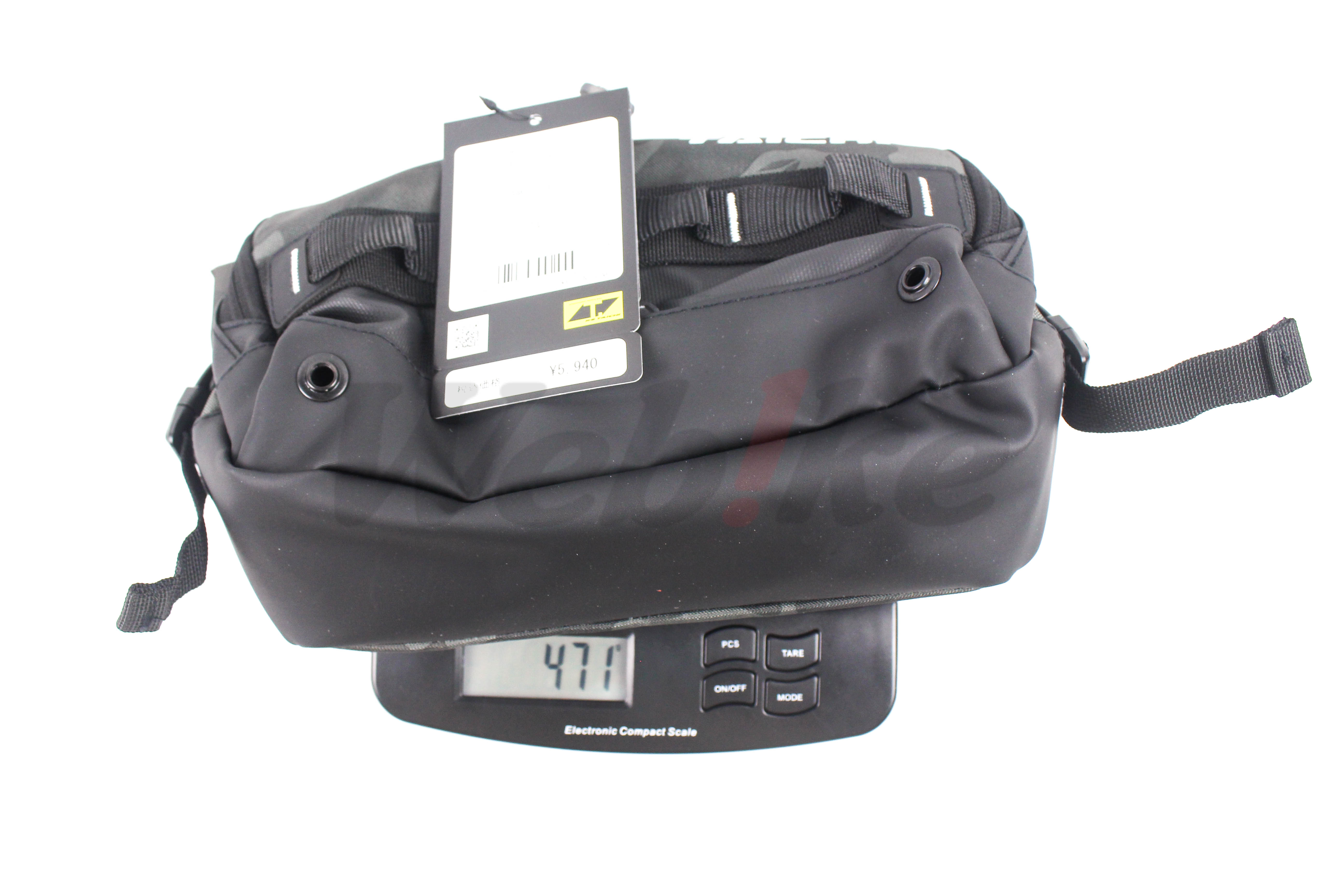 RSB279 防水臀包 5L (黑/白)_重量 RSB279 防水臀包 5L (黑/白)_重量