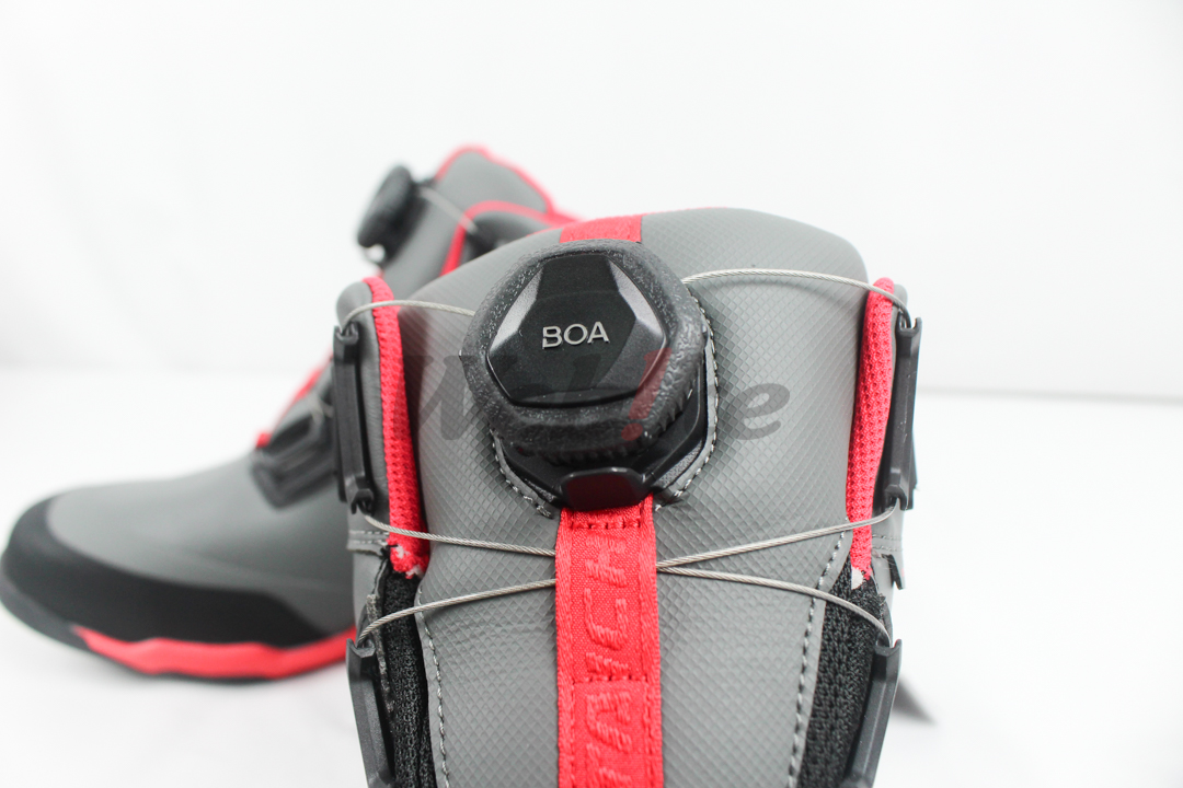 RSS013 防水透气车靴 (火箭灰) DRYMASTER_特点 RSS013 防水透气车靴 (火箭灰) DRYMASTER_特点