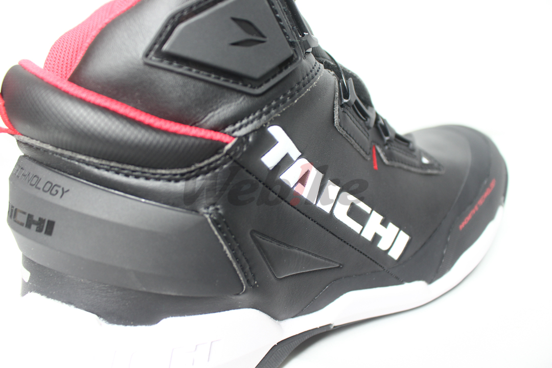 RSS013 防水透气车靴 (黑/白/红) DRYMASTER_特写 RSS013 防水透气车靴 (黑/白/红) DRYMASTER_特写