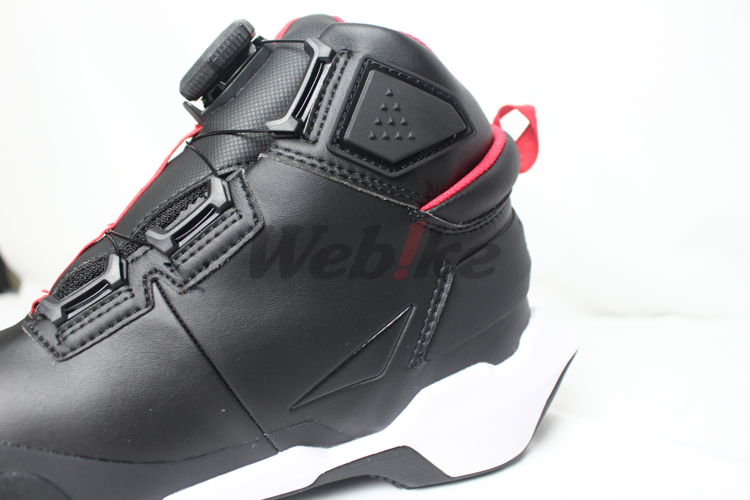 RSS013 防水透气车靴 (黑/白/红) DRYMASTER_特写 RSS013 防水透气车靴 (黑/白/红) DRYMASTER_特写