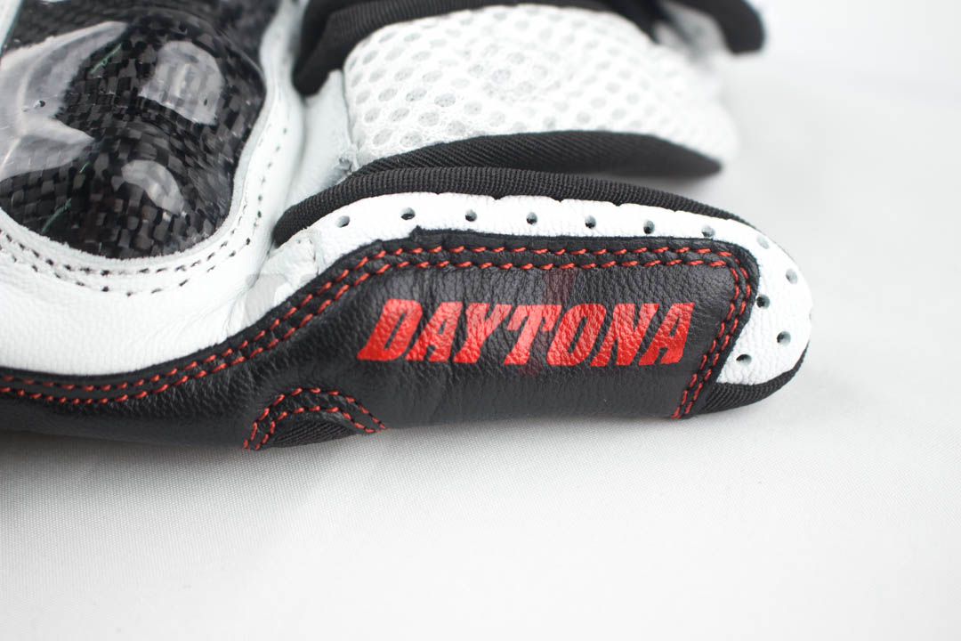 HBG-053 碳纤维护具 SPORTS 网格防摔手套 (黑/白/红)_特写