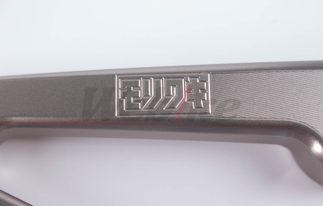 Headlight Bracket_特寫