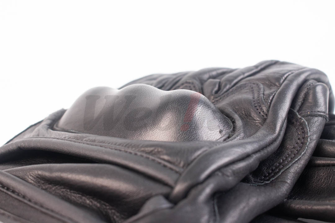 Cow Leather Protector Gloves_特寫