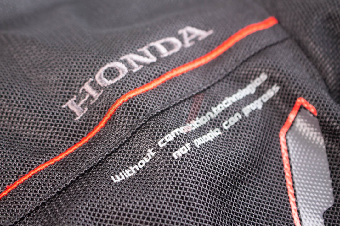 Speed Demon Dual Jacket_特寫