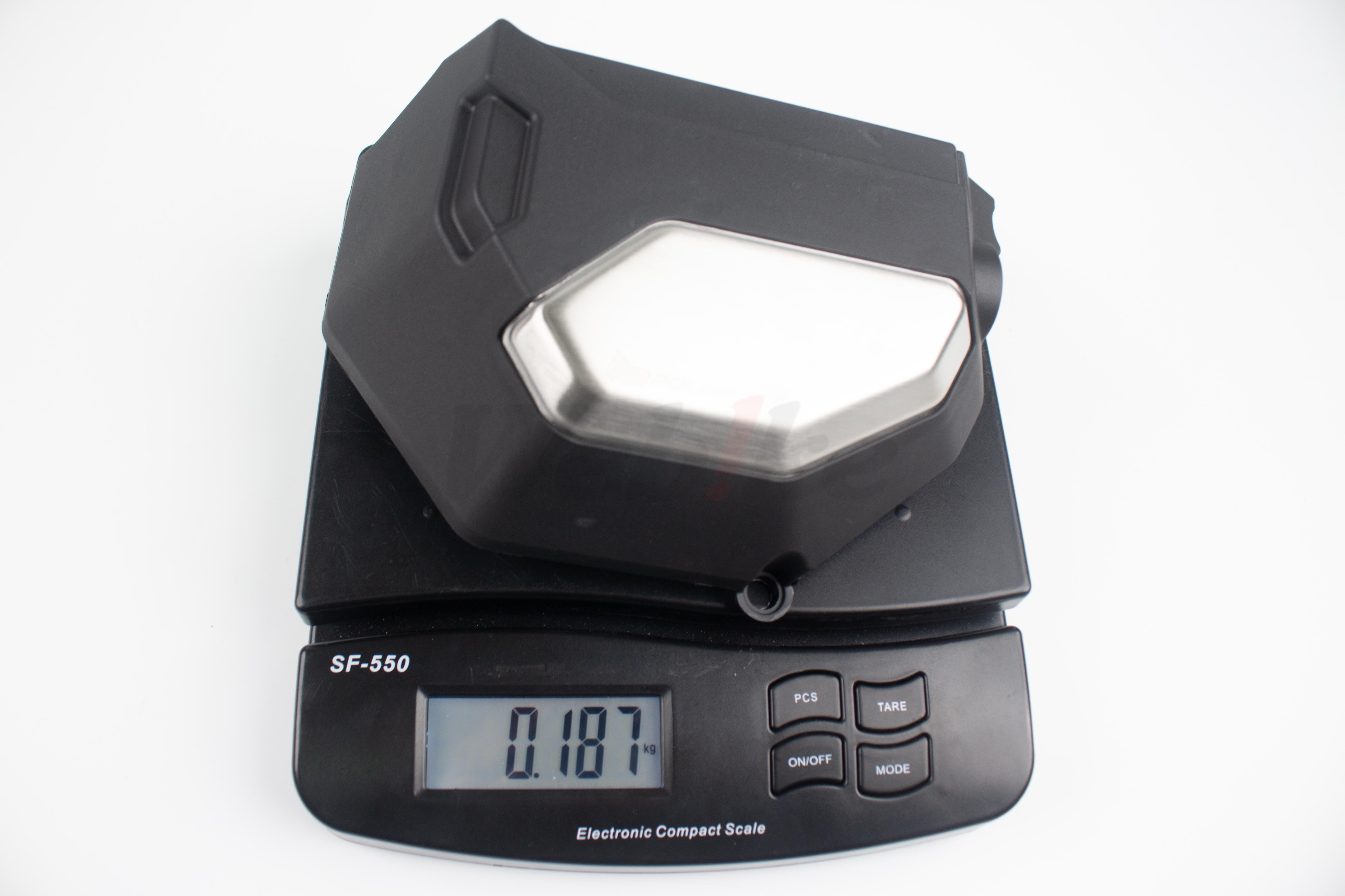 【OUTLET出清商品】左右引擎护盖组 MT-09 (14-20) 等车款_重量 【OUTLET出清商品】左右引擎护盖组 MT-09 (14-20) 等车款_重量