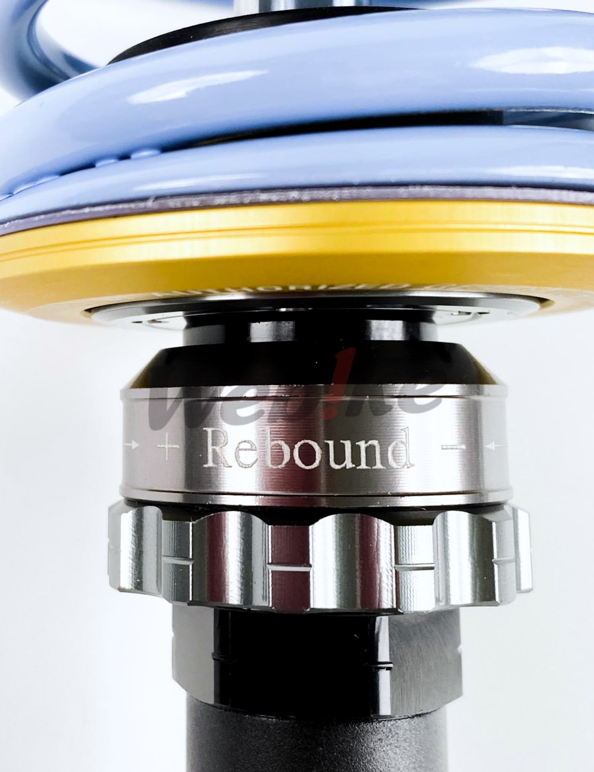 EV 后避震器 SUPER CUB C125 (18-)_特写 EV 后避震器 SUPER CUB C125 (18-)_特写