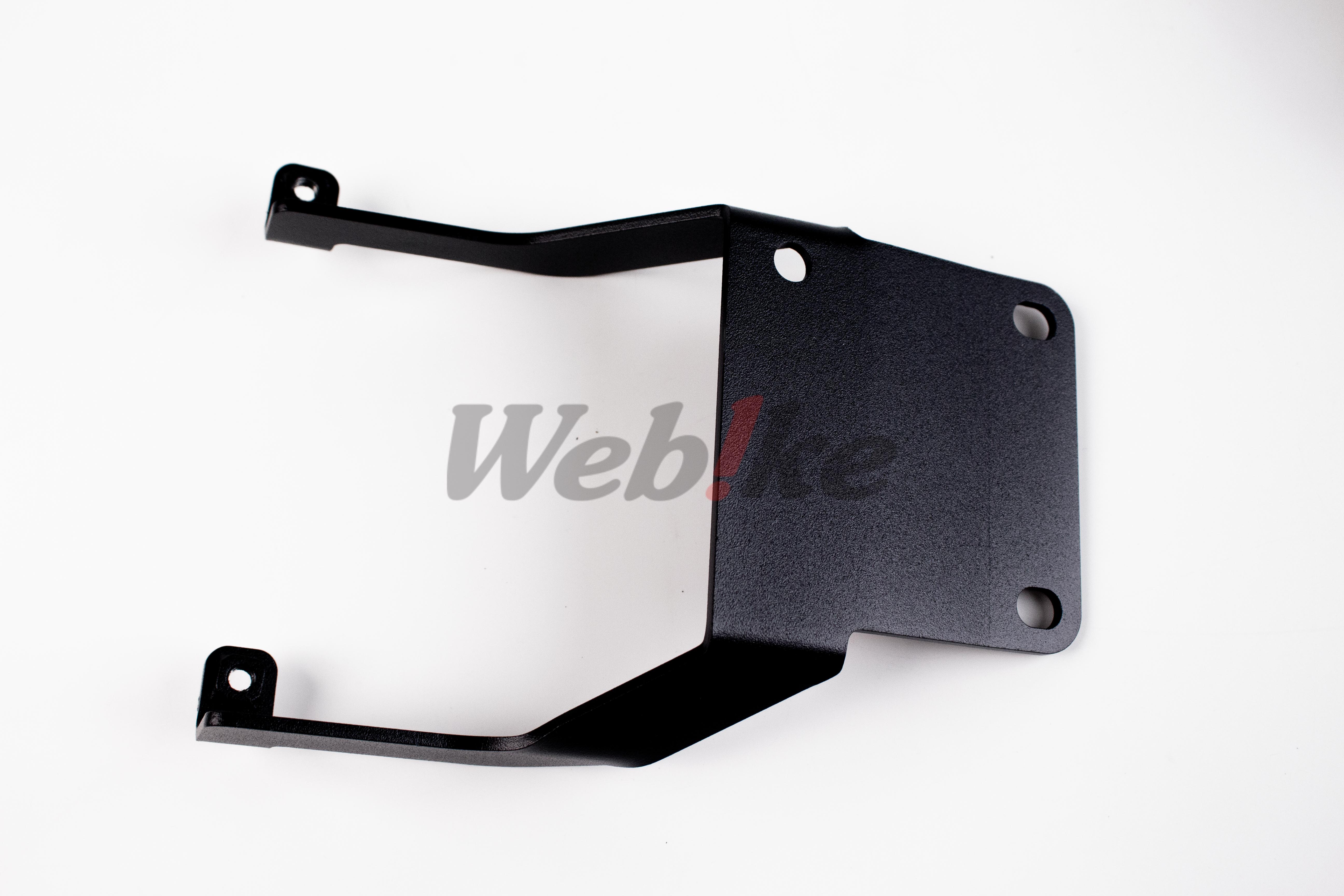 引擎下護板 DAX125 (22-)_特寫