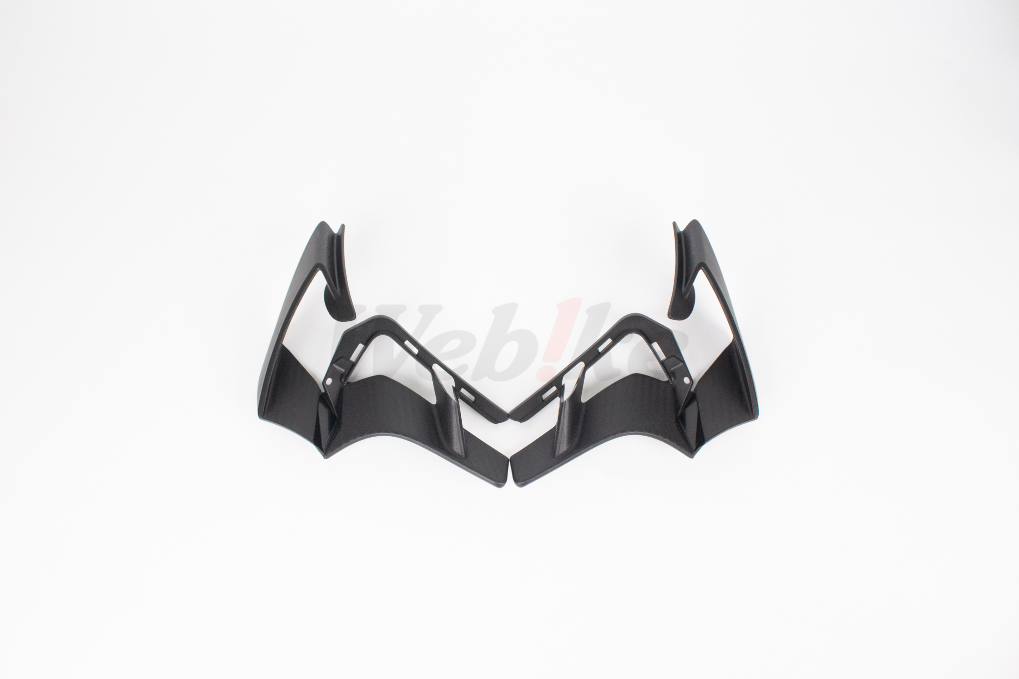 Air Deflector under Headlights MMBCU_特寫