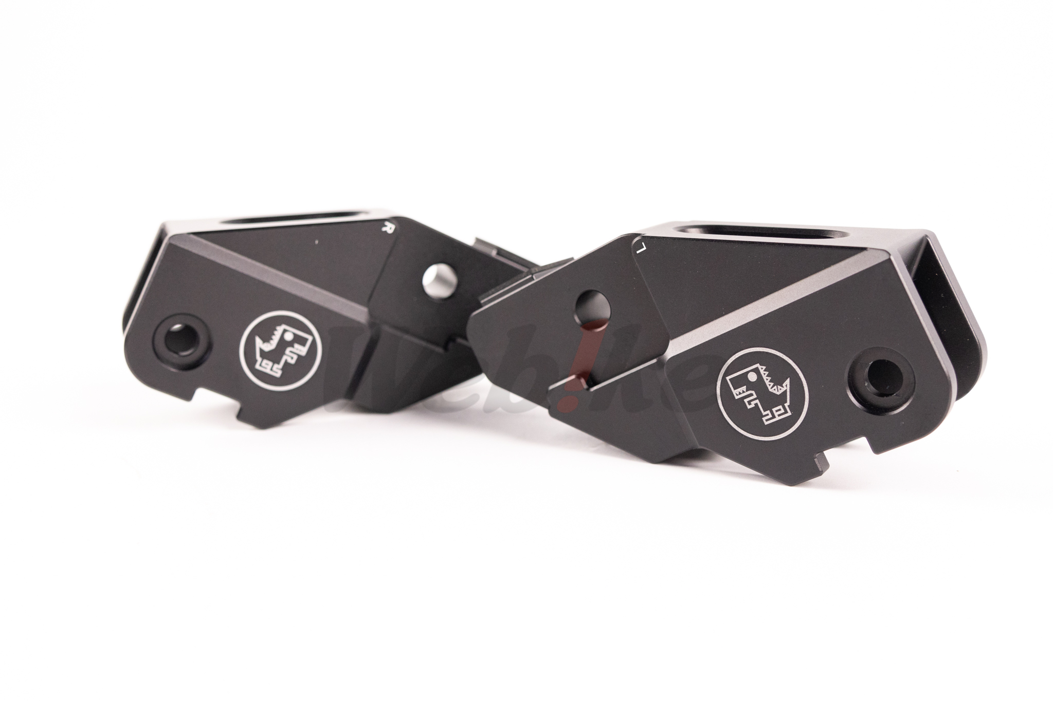 鋁合金 踏板後移 MMBCU_特寫 鋁合金 踏板後移 MMBCU_特寫