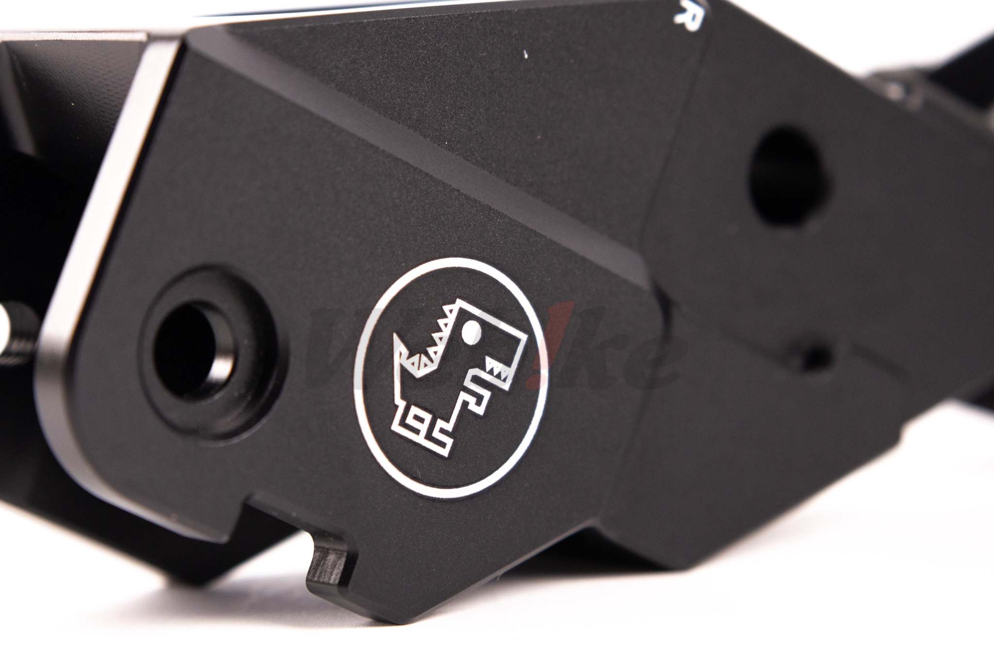 鋁合金 踏板後移 MMBCU_特寫 鋁合金 踏板後移 MMBCU_特寫