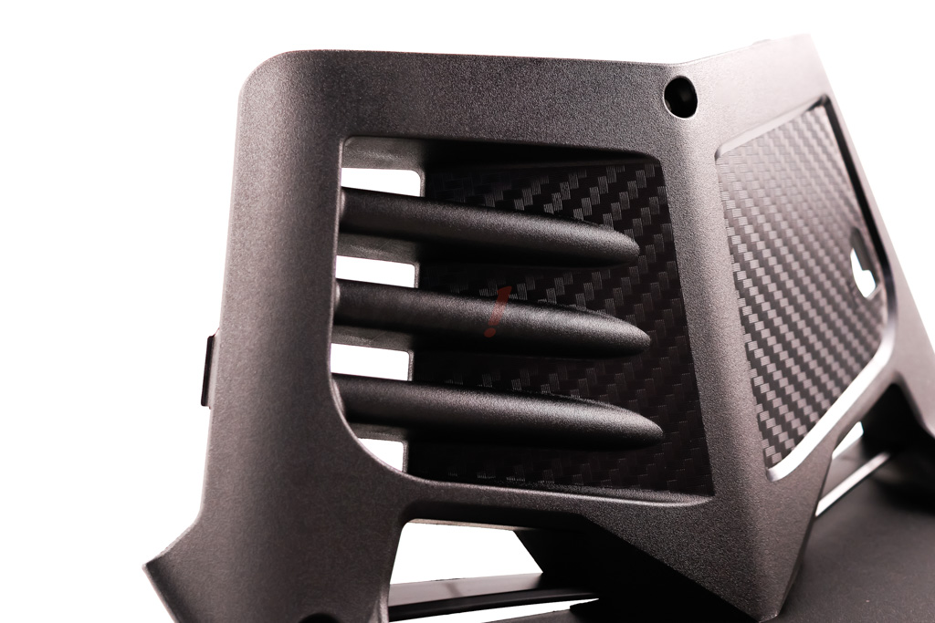 立体散热胸盖 MMBCU_特写 立体散热胸盖 MMBCU_特写