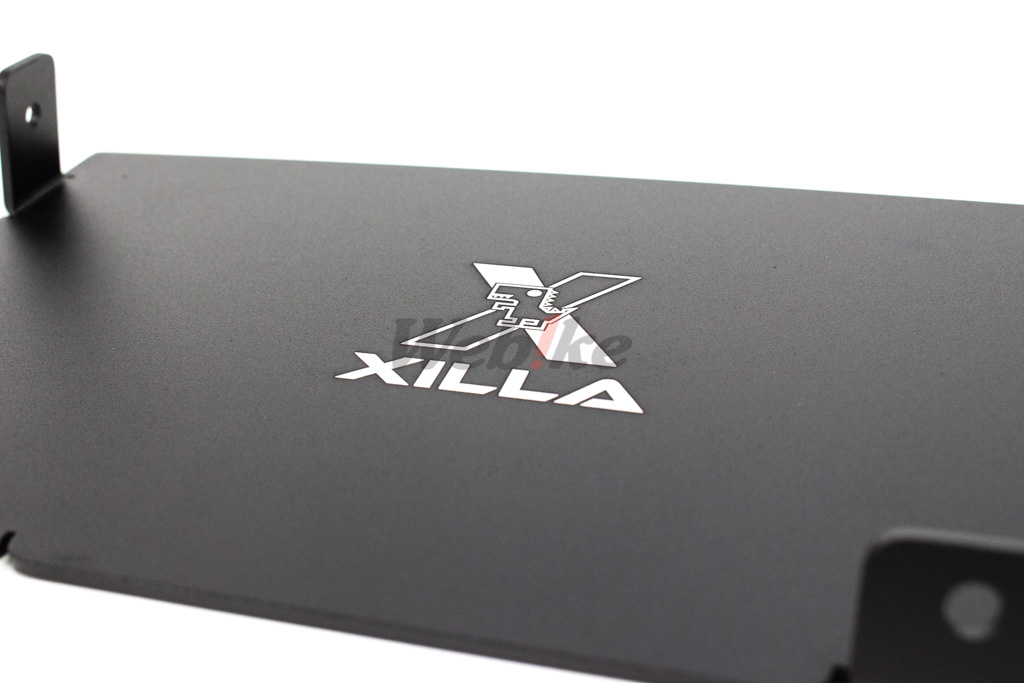 鋁合金車廂分隔擋板 JET SL+_特寫 鋁合金車廂分隔擋板 JET SL+_特寫