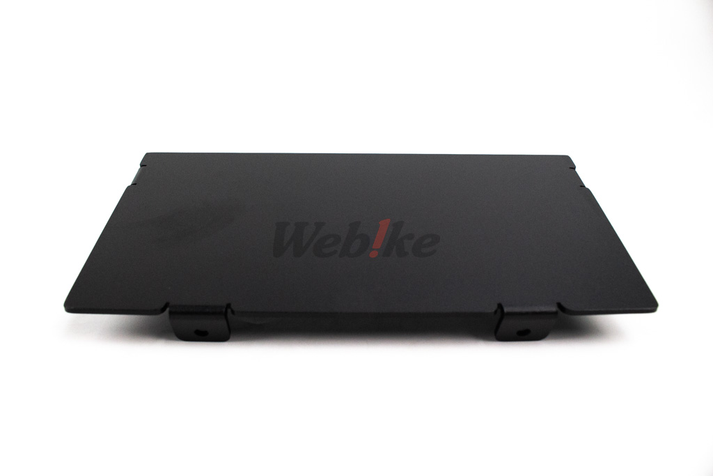 鋁合金車廂分隔擋板 JET SL+_特寫 鋁合金車廂分隔擋板 JET SL+_特寫