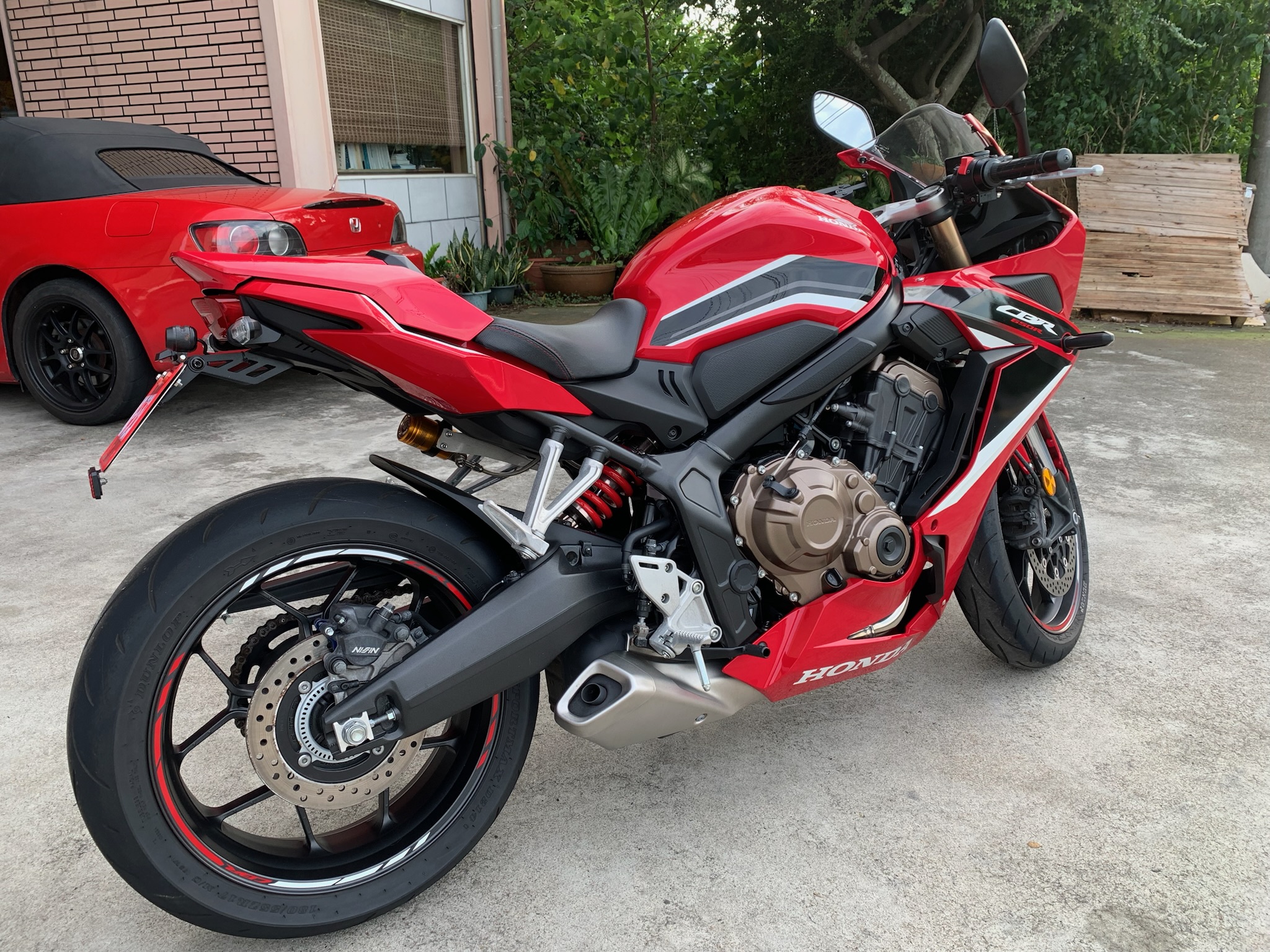 HONDA CBR650R - 中古/二手車出售中 售 2021 HONDA  CBR650R(台本車) 超低里程！ 僅一千多公里！ | 繪馬輕重型機車