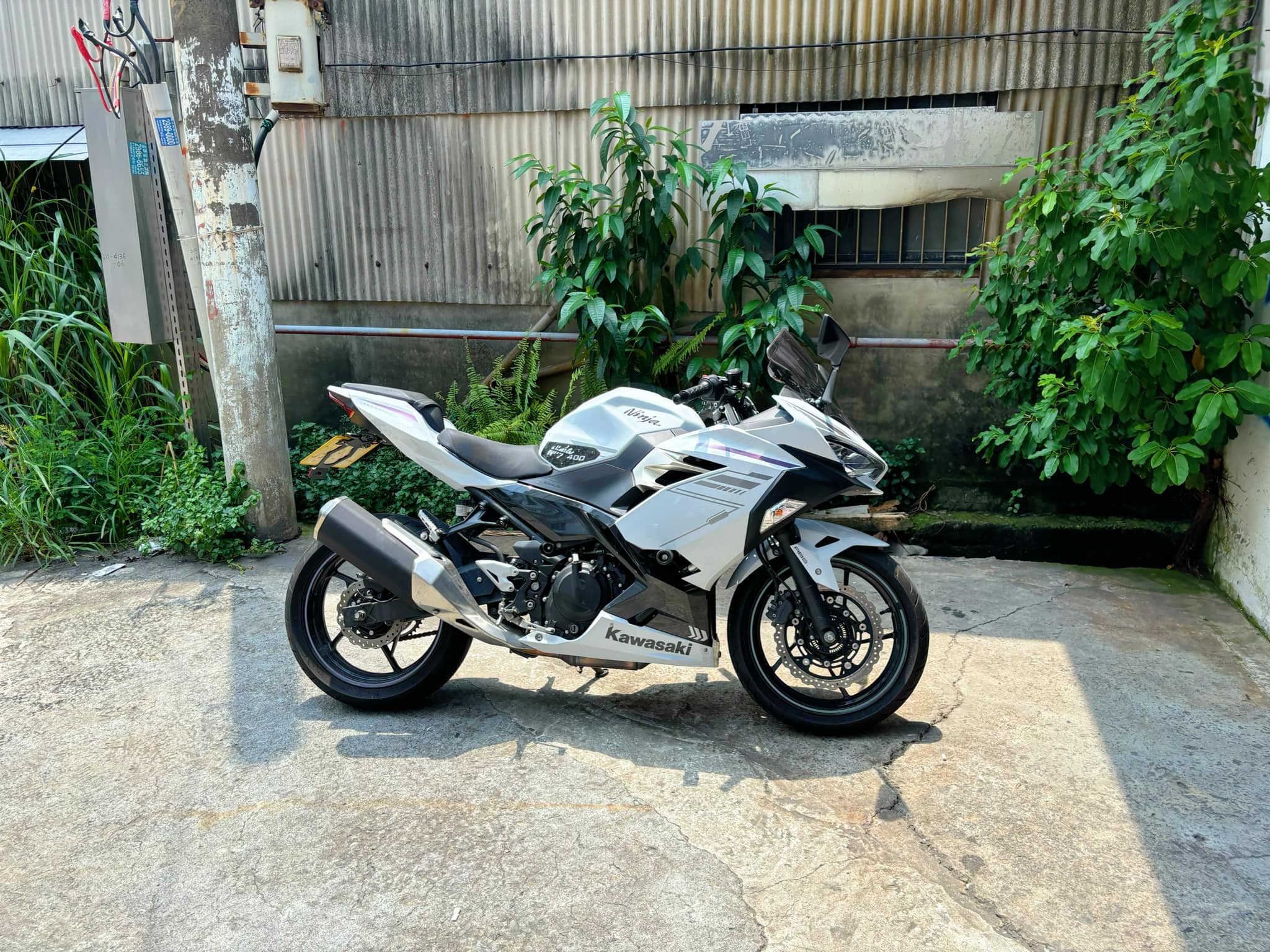 KAWASAKI NINJA400 - 中古/二手車出售中 KAWASAKI 忍者400 | 個人自售