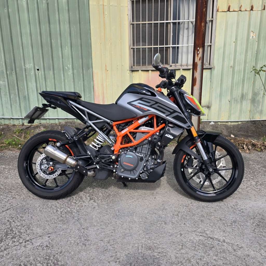 KTM 250DUKE - 中古/二手車出售中 重機仁大叔-售KTM DUKE250 ABS | 個人自售