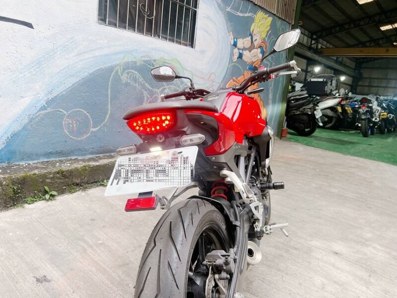 HONDA CB150R - 中古/二手車出售中 HONDA CB150R 協助分期、託運、換車補貼、代償結清 Line ID:@q0984380388 | 小菜輕重機