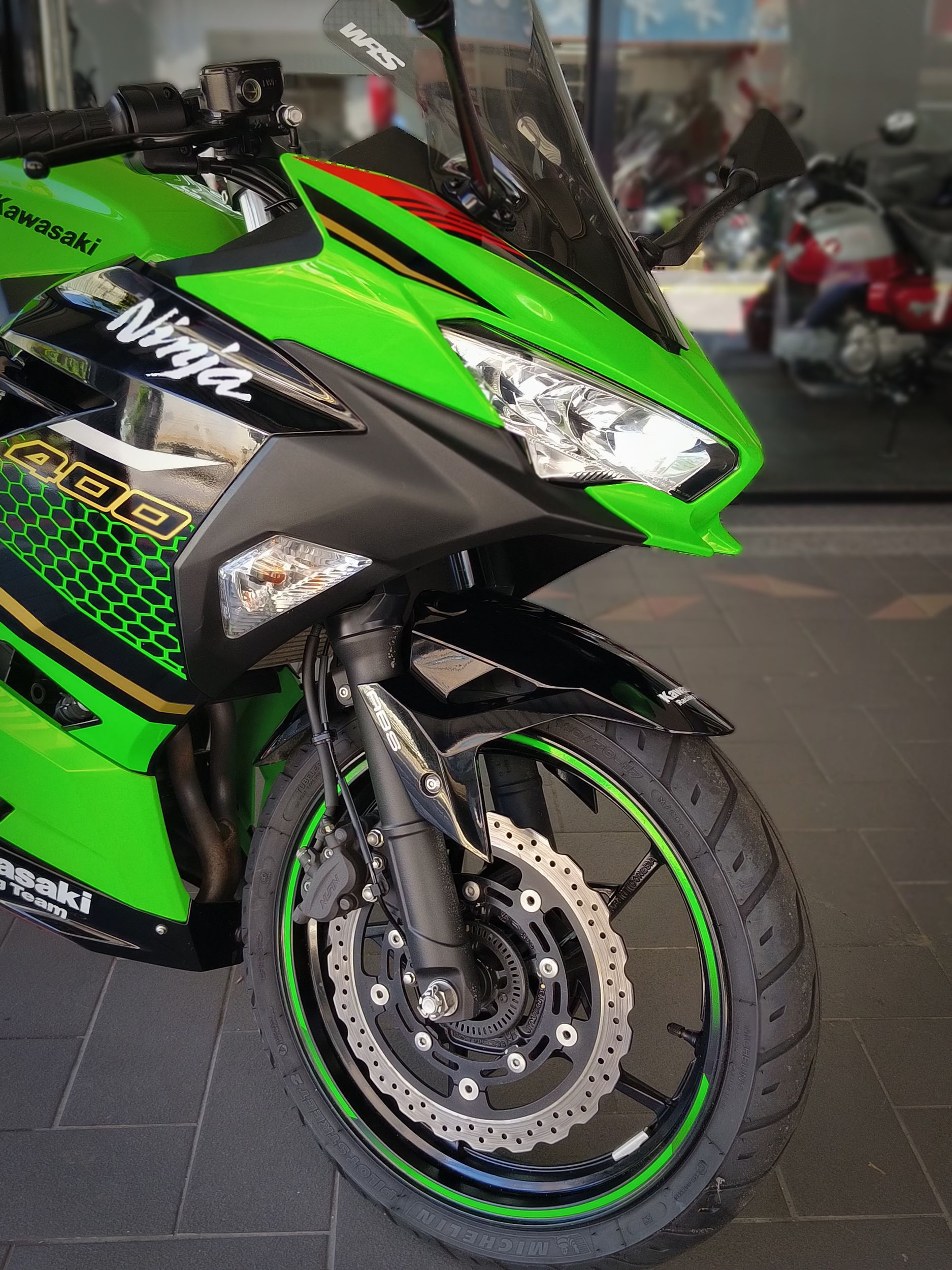 KAWASAKI NINJA400 - 中古/二手車出售中 NINJA400 ABS 總代理，車況漂亮只跑17160km | 成蘆進口摩托車