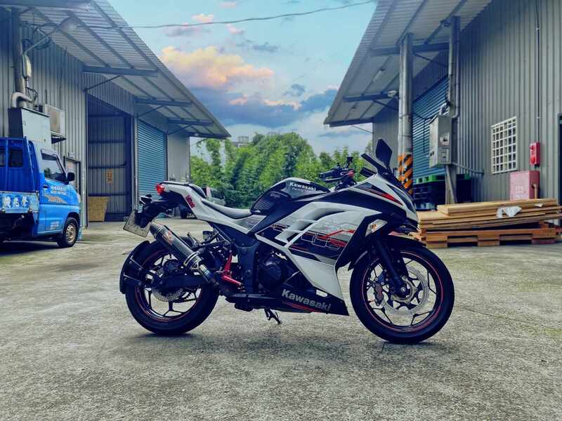 KAWASAKI NINJA300 - 中古/二手車出售中 二手重機買/賣  #Kawasaki #Ninja300 車美、眾多改裝 搜尋IG:Motoshen 專營大聖二輪廣場 | Motoshen大聖二輪廣場