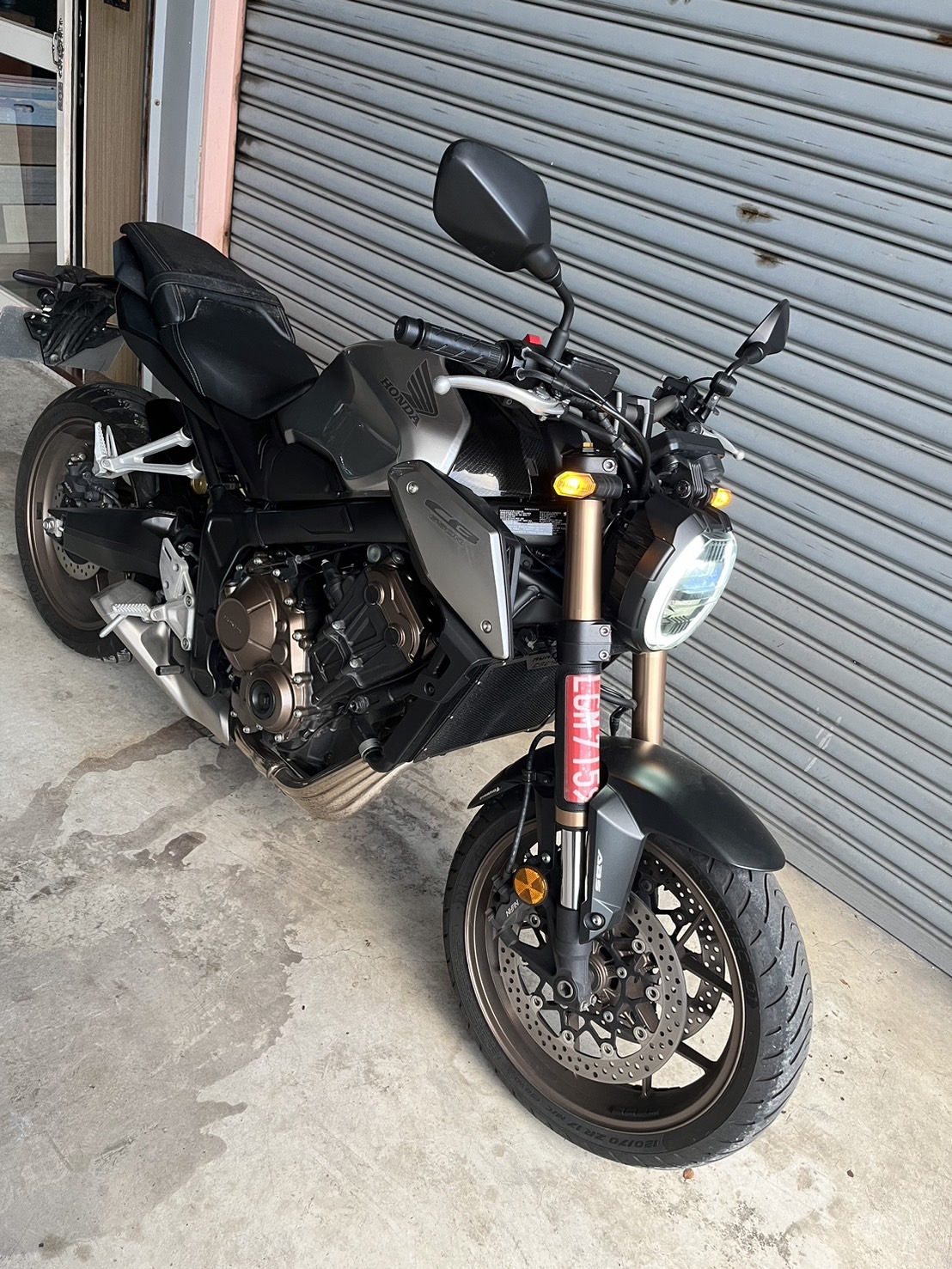 HONDA CB650R - 中古/二手車出售中 HONDA CB650R 台本公司車 四缸街車 | 個人自售