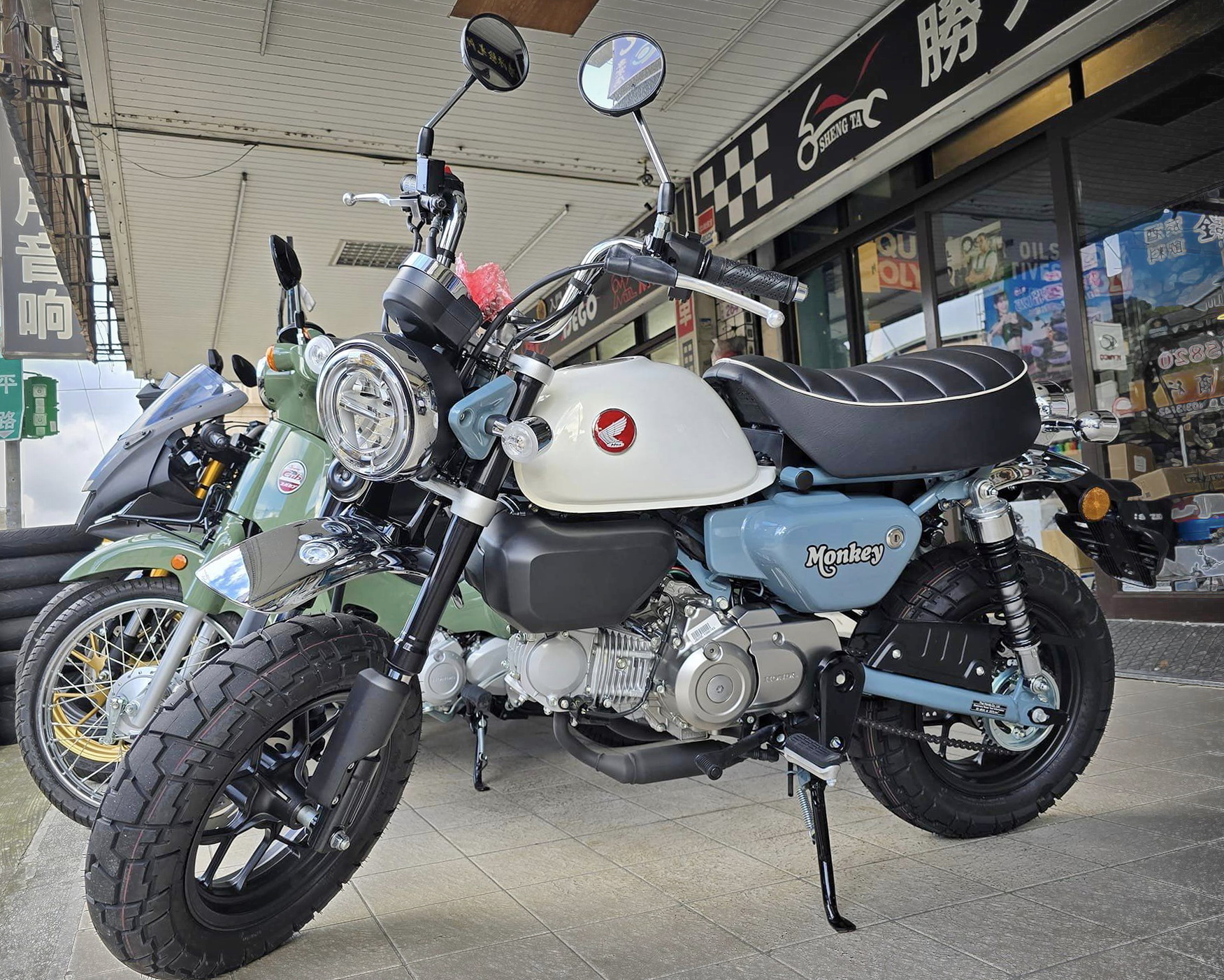 【勝大重機】HONDA Monkey 125 - 「Webike-摩托車市」 【全新車】2025年式 HONDA MONKEY 125 標準版 五檔 全新車售價$16.3萬