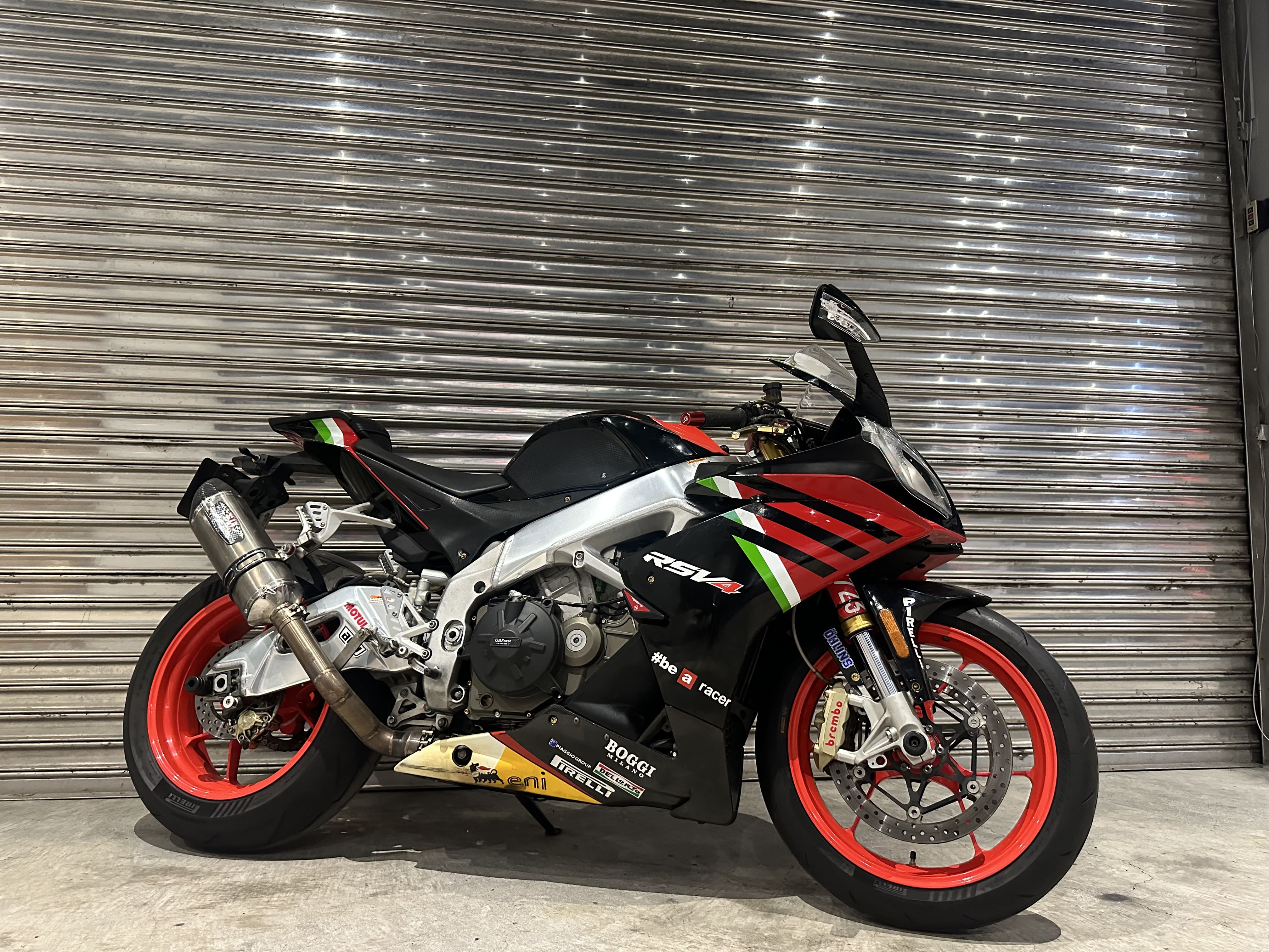 APRILIA RSV1000 - 中古/二手車出售中 2009 APRILIA RSV4FACTORY | 個人自售