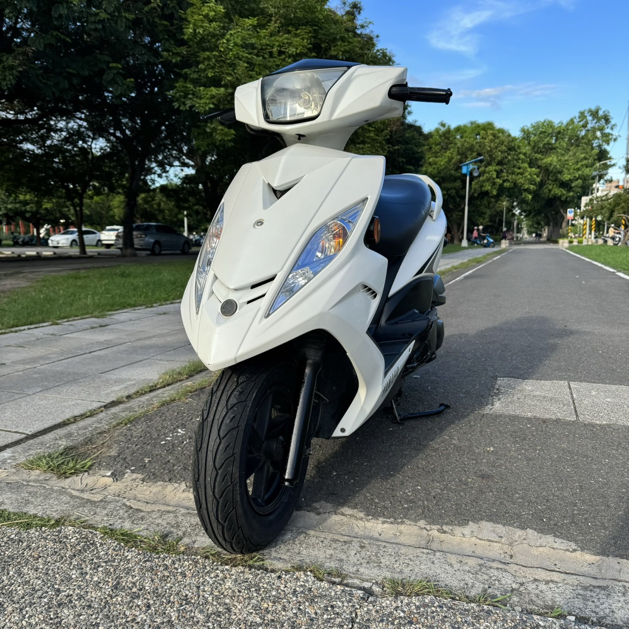 山葉 GTR aero - 中古/二手車出售中 《高雄二手機車》2011 山葉 GTR AERO 125#682 #可試車/二手機車/流行車款/現況特惠快速交車 | 貳輪嶼二手機車行-高雄店/中古重機收購/gogoro買賣推薦/線上估價立刻加Line:@motor888 （台南、屏東也有到府收購）