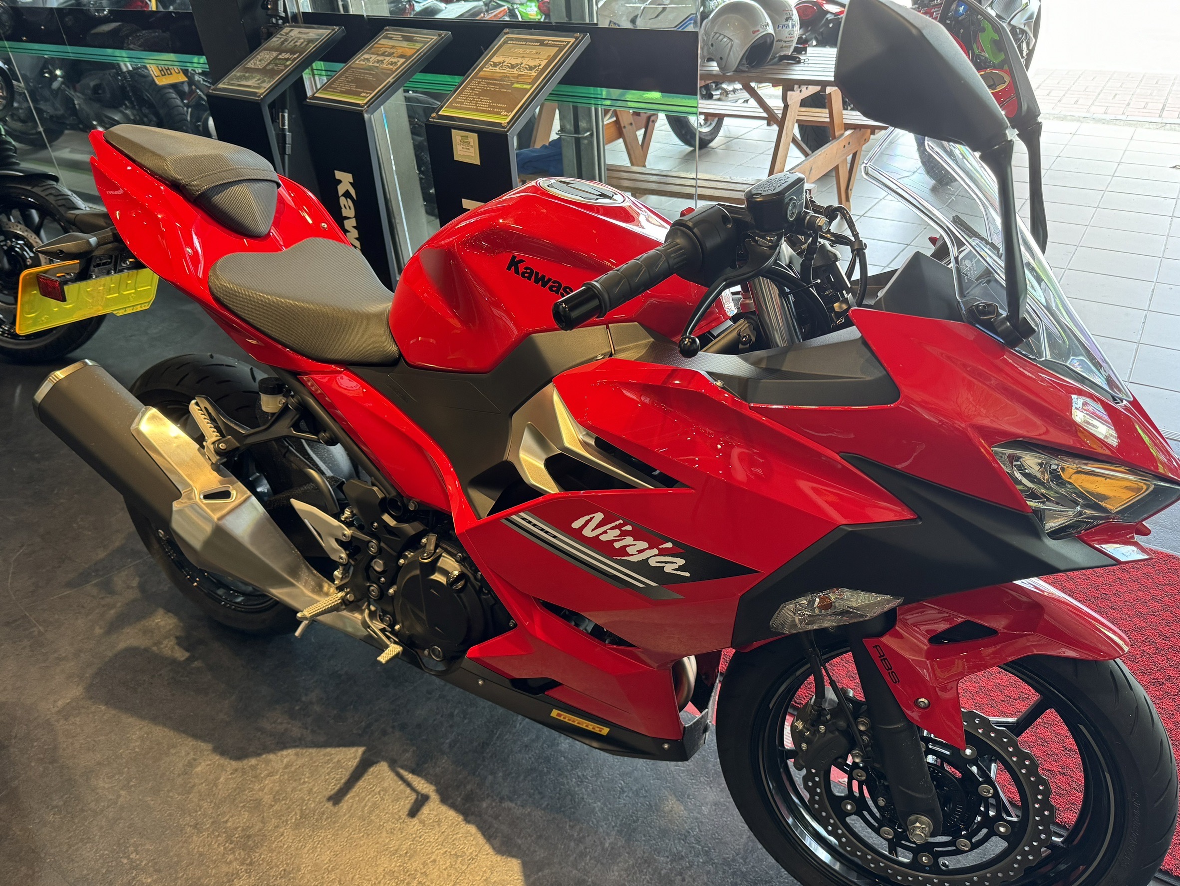 【亞駒重車騎士館】KAWASAKI NINJA400 - 「Webike-摩托車市」 【亞駒重車】Kawasaki 2023 Ninja400 二手重機 無倒車 無摔車 低里程 電洽:03-452-5589