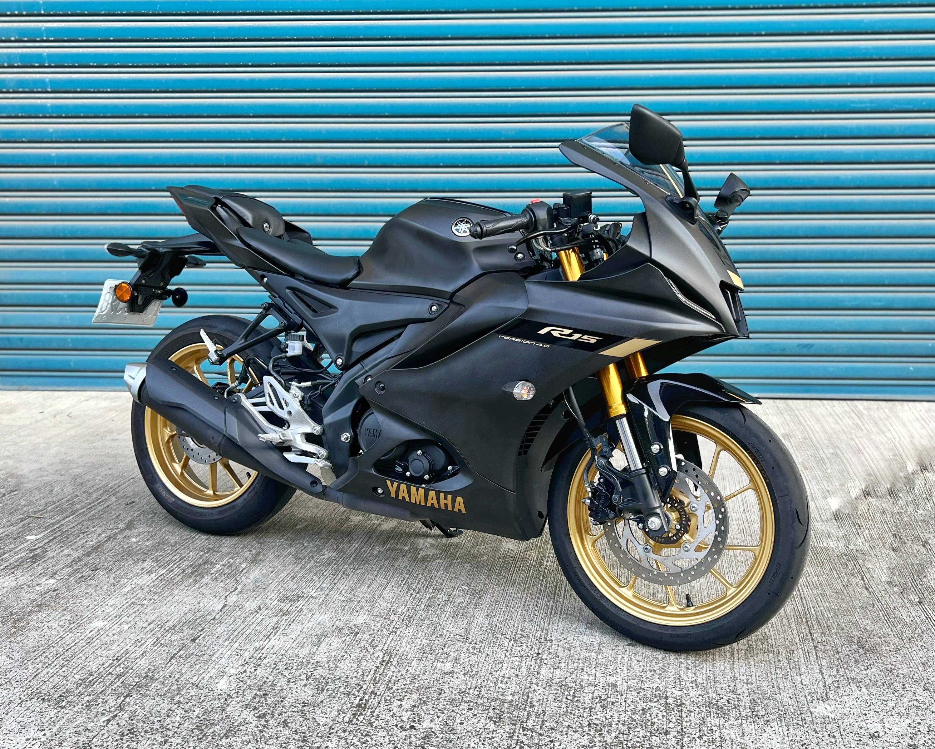 YAMAHA YZF-R15 - 中古/二手車出售中 2023年 公司車 R15V4 稀有黑金 一手 無摔 無事故 阿宏大型重機買賣 | 阿宏大型重機買賣