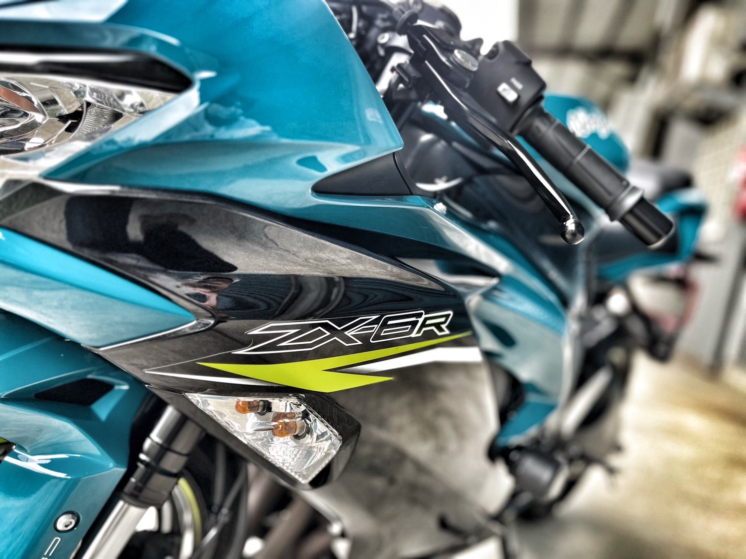 KAWASAKI NINJA ZX-6R - 中古/二手車出售中 M4中尾段排氣管 原廠保固 無倒無摔 小資族二手重機買賣 | 小資族二手重機買賣