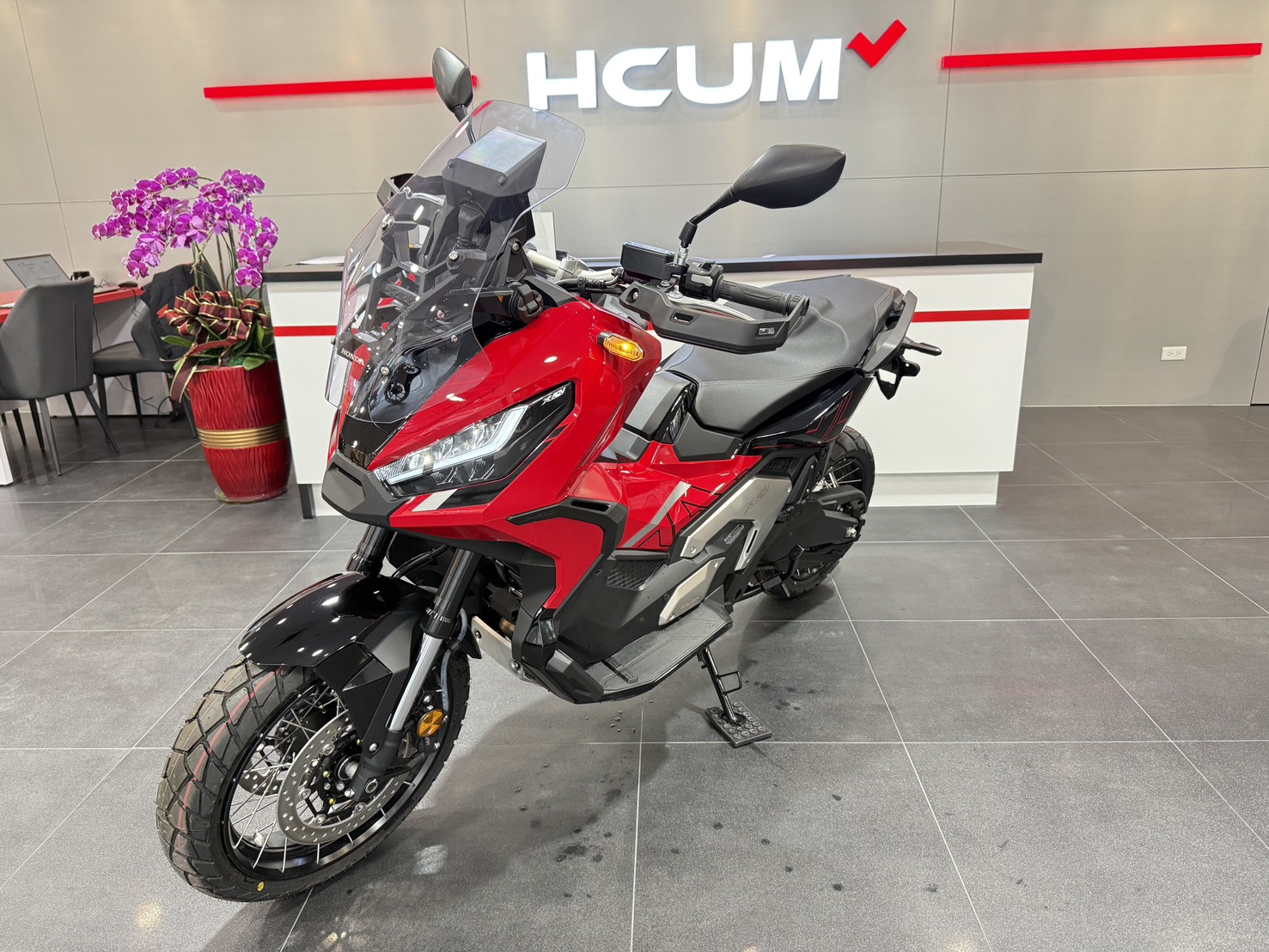 HONDA X-ADV - 中古/二手車出售中 車款 :X-ADV  出廠年份：2024  領牌年份：2024.06  行駛里程：0公里  車輛所在：新北市中和區 | 個人自售