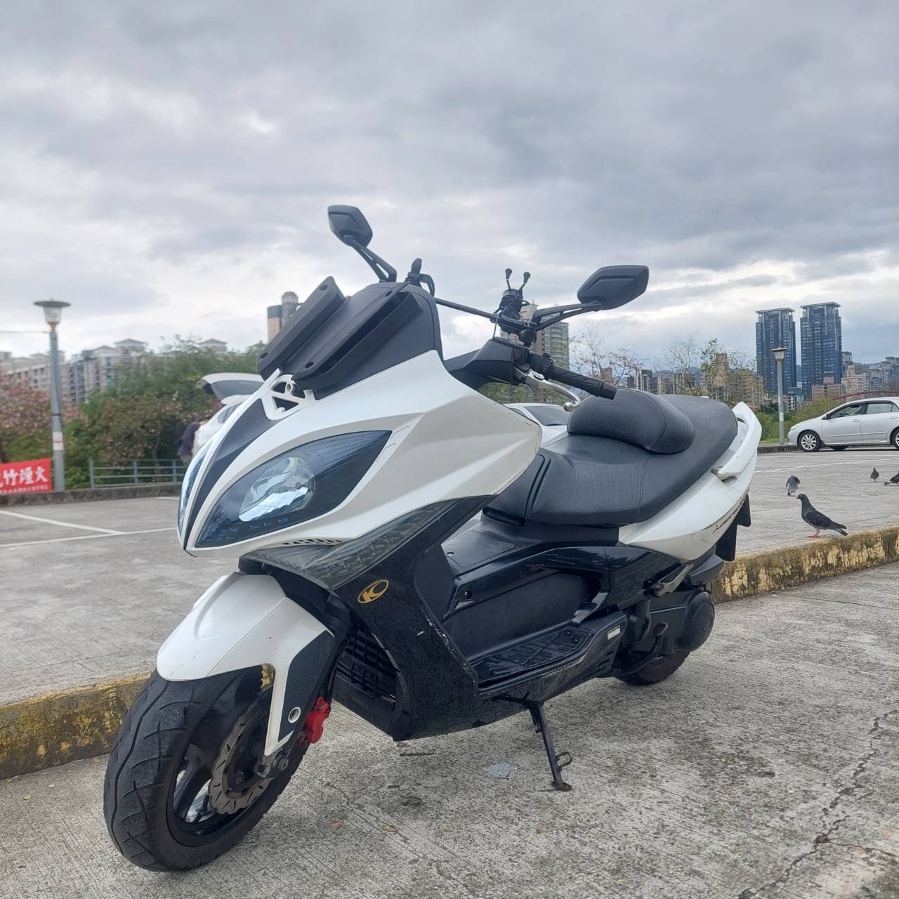 【個人自售】光陽 Xciting R 300 - 「Webike-摩托車市」 KYMCO Xciting R300 有路權.上班代步車.自售