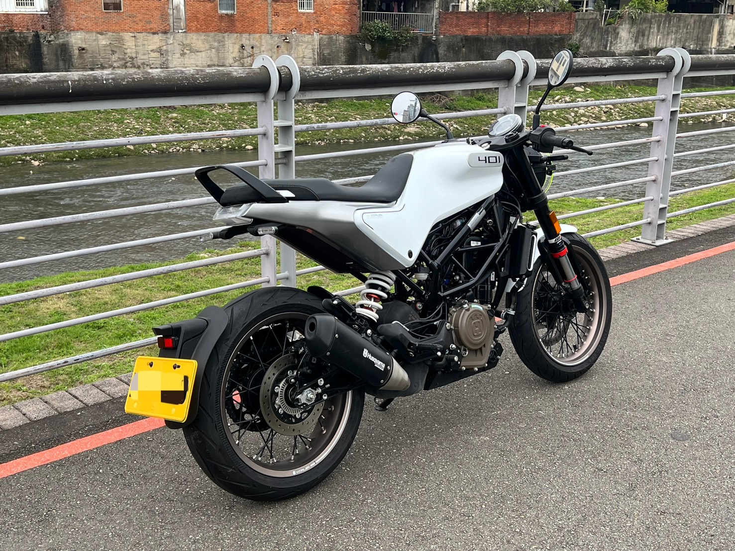 HUSQVARNA VITPILEN 401 - 中古/二手車出售中 2022 Husqvarna Vitpilen 401 | Ike 孝森豪重機