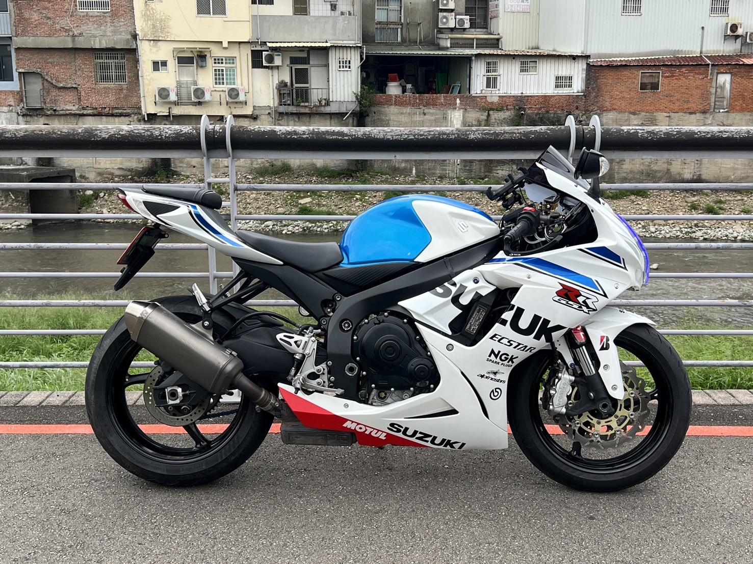 SUZUKI GSX-R600 - 中古/二手車出售中 2014 Suzuki GSX-R600 | Ike 孝森豪重機