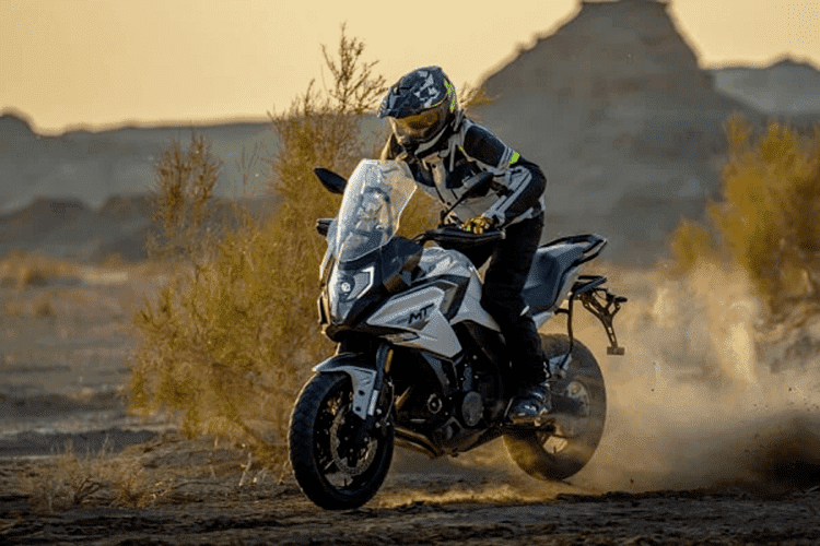 CFMOTO 700MT新車出售中 【健雄宇軒】零利率 熱烈預購中 ! CFMOTO 700MT 開啟冒險旅程 總代理公司車 | 重車銷售職人-宇軒 (敏傑)